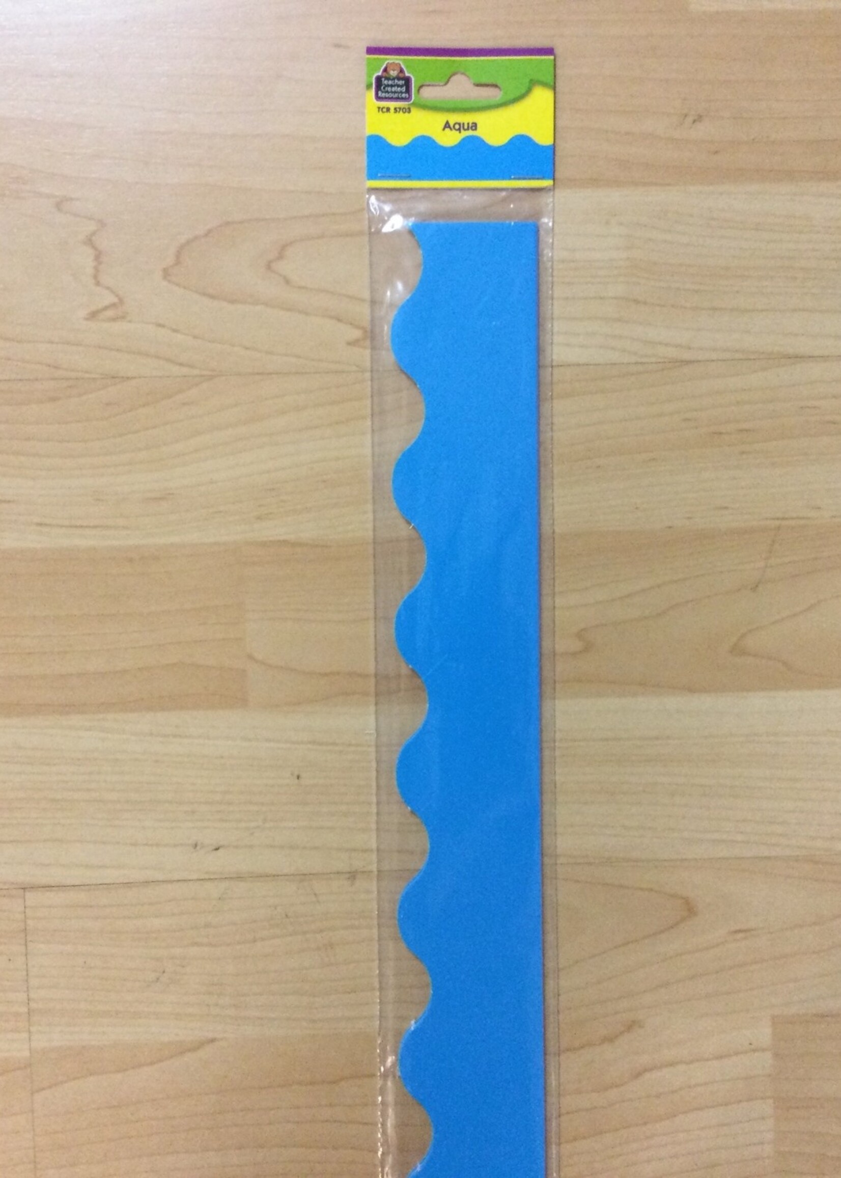 Aqua Scalloped Border