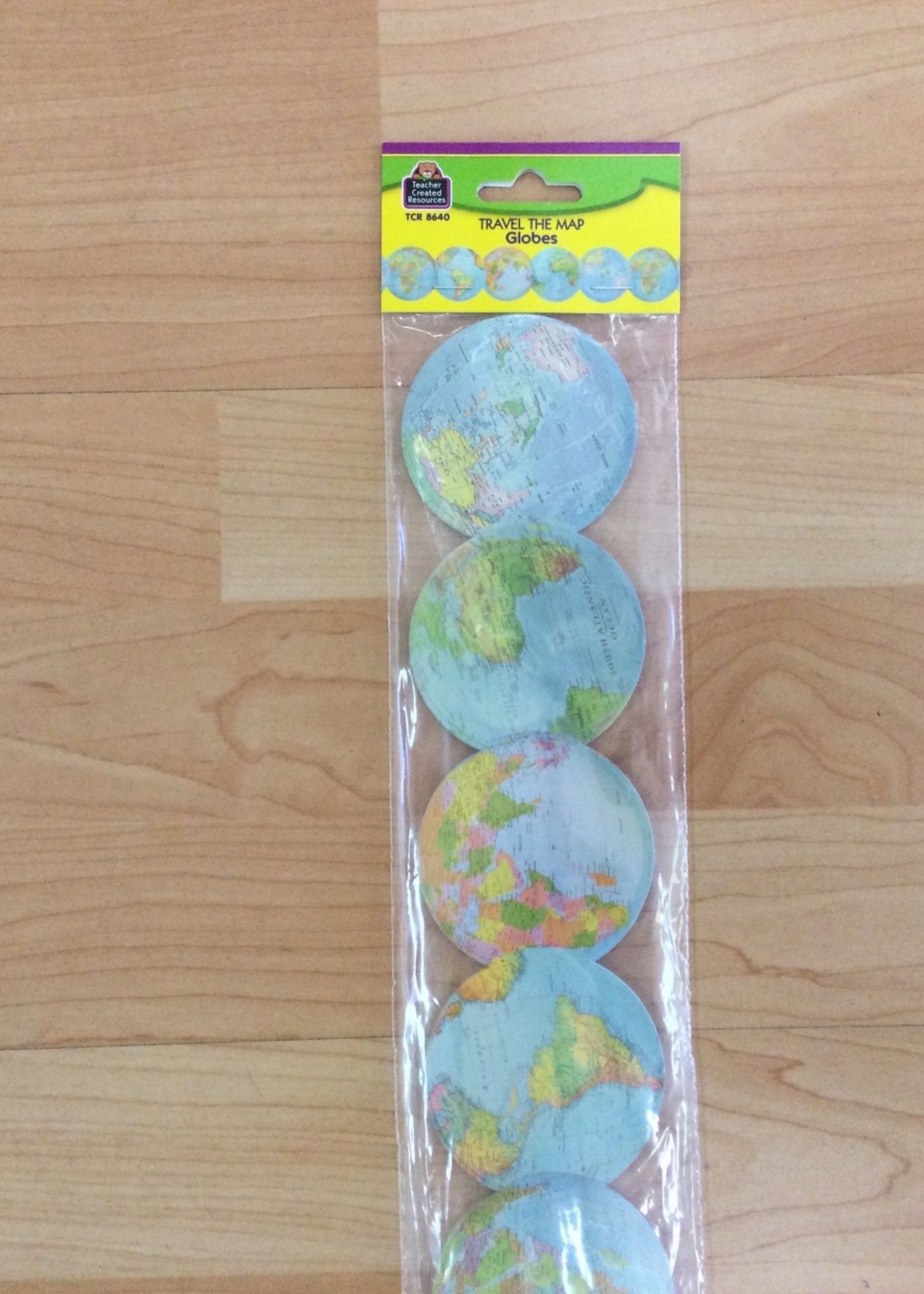 Travel the Map Globes Die Cut Border