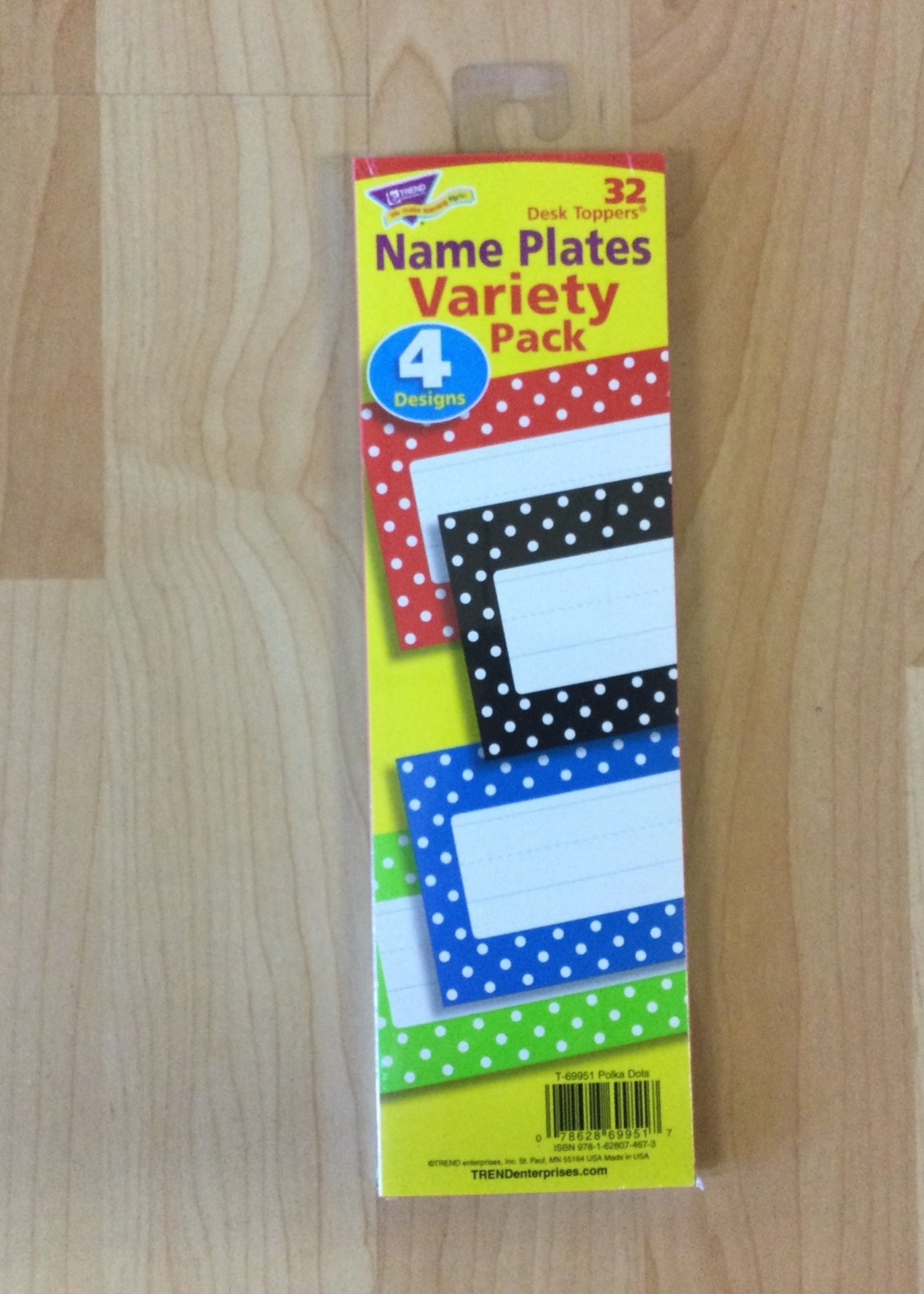 Polka Dots Nameplates 32pk
