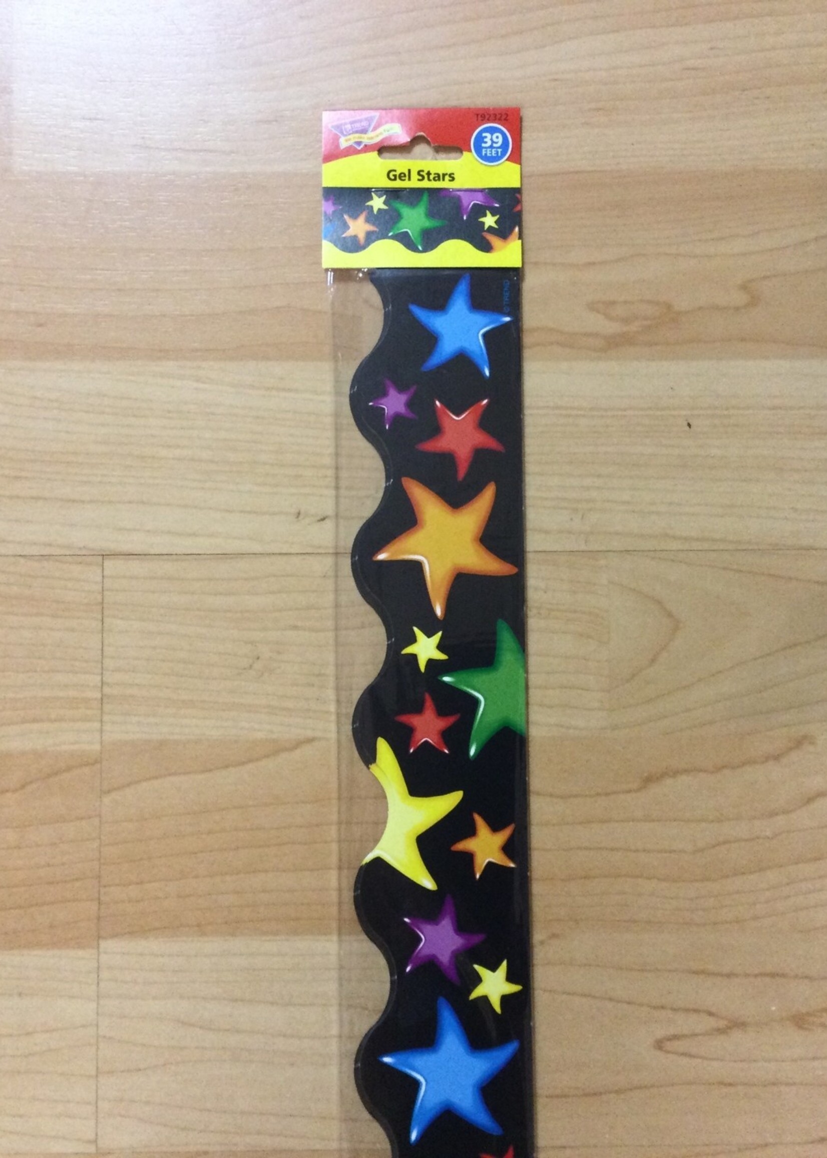 Gel Stars Scalloped Border 39'