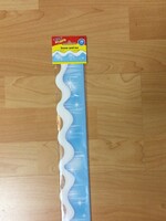 Snow & Ice Scalloped Border 39'