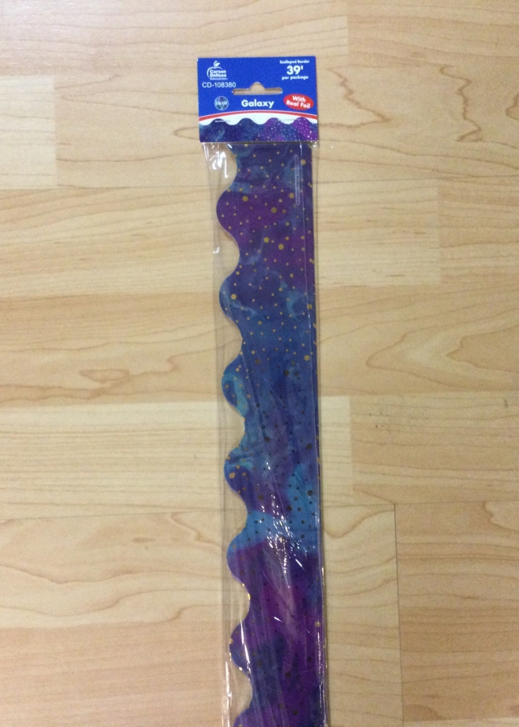 Galaxy Scalloped Border 39'