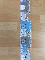 A Close Knit Class Animals Border