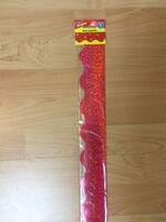 Red Sparkle Scalloped Border 32'