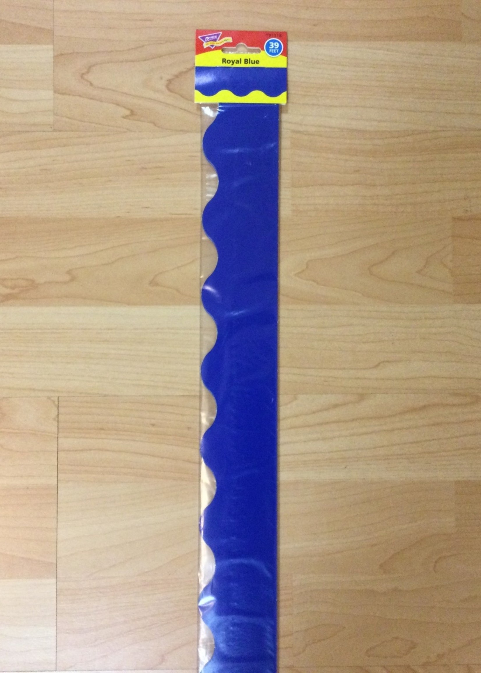 Royal Blue Scalloped Border 39'