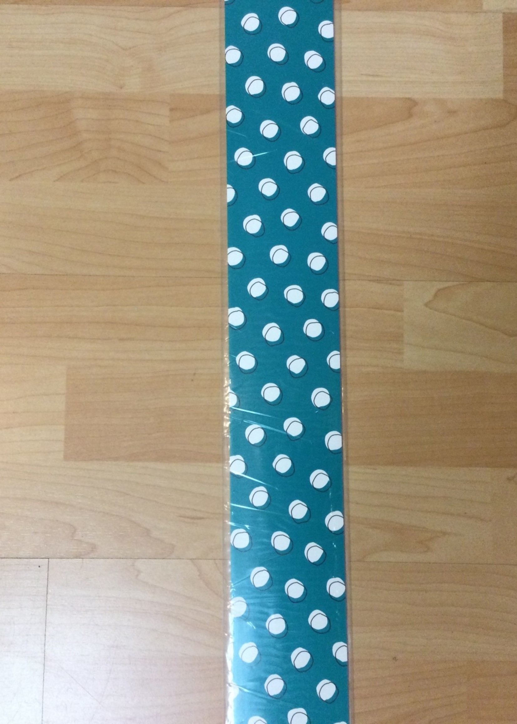 Doodle Dots on Teal Border 35'