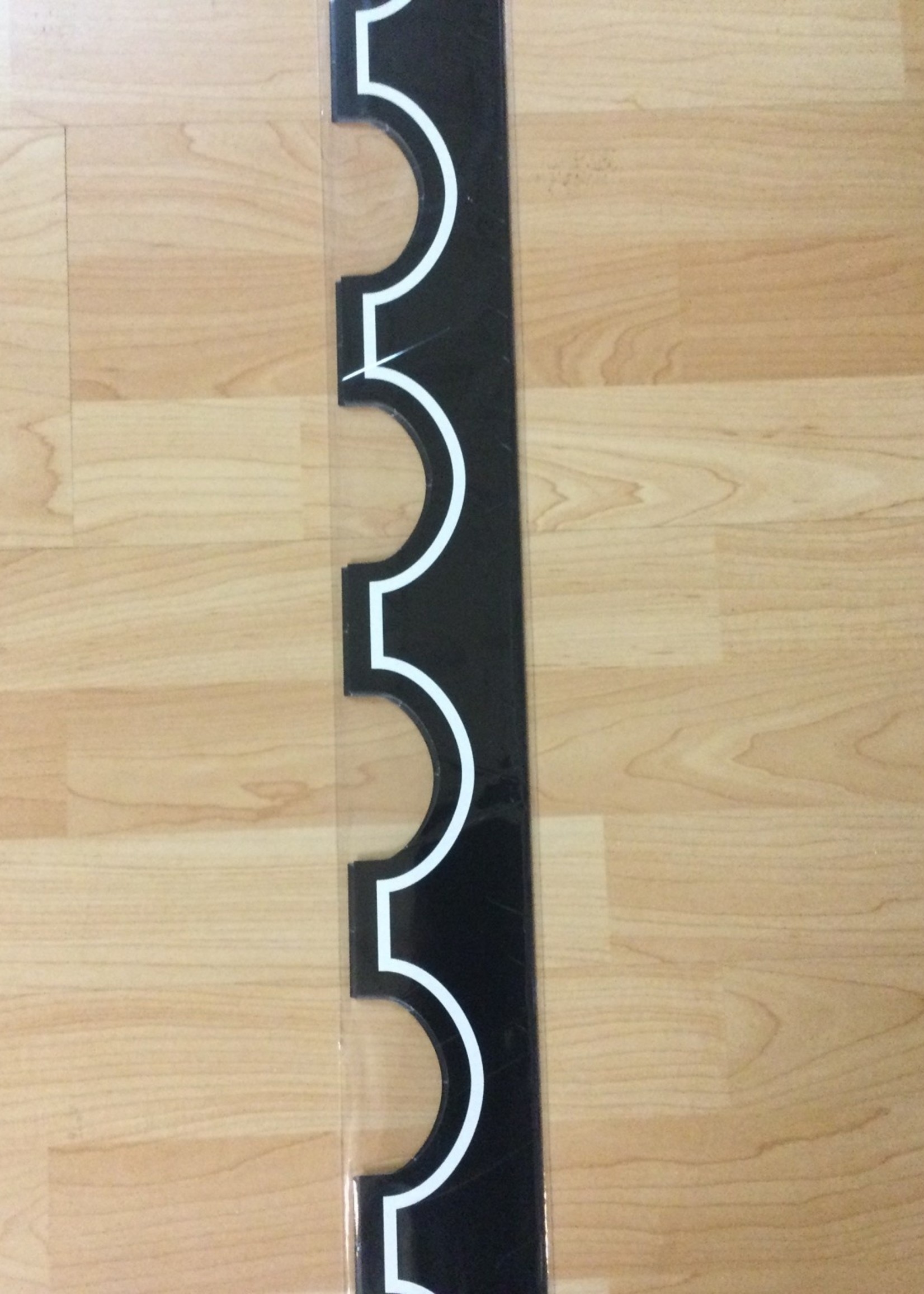 Schoolgirl Style Black & White Awning Border 39'