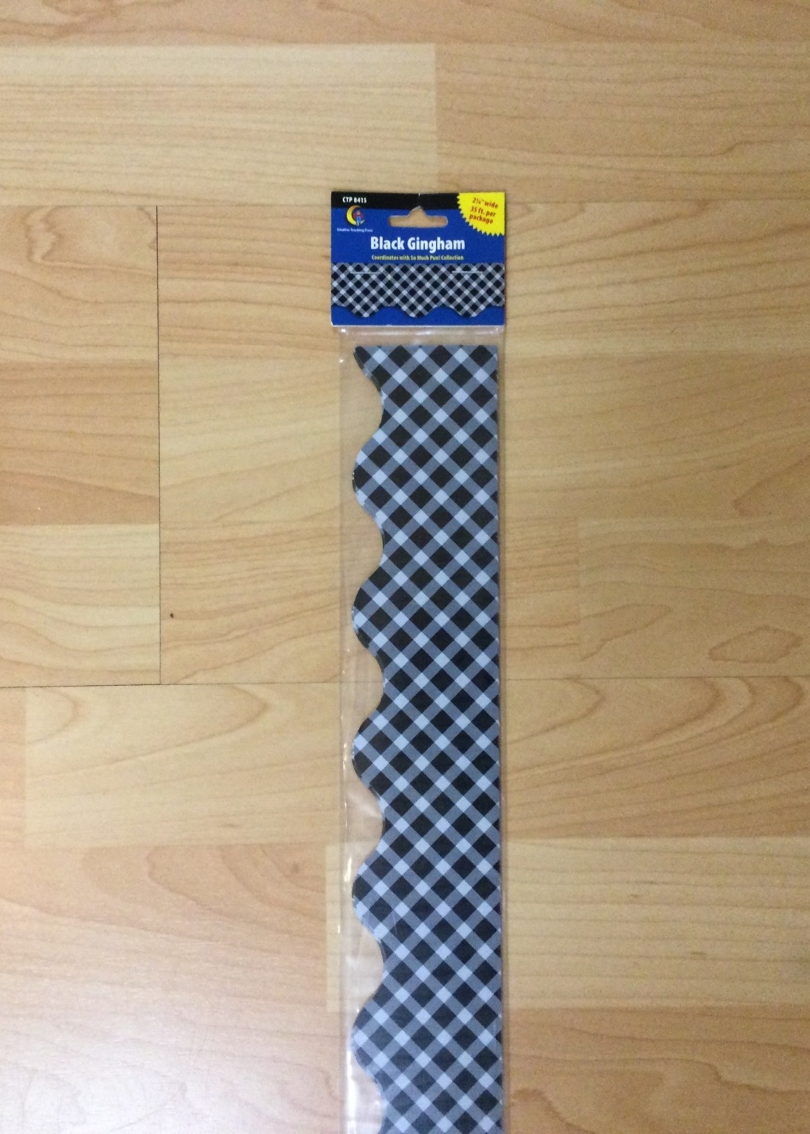 Black & Grey Gingham Scalloped Border 35'