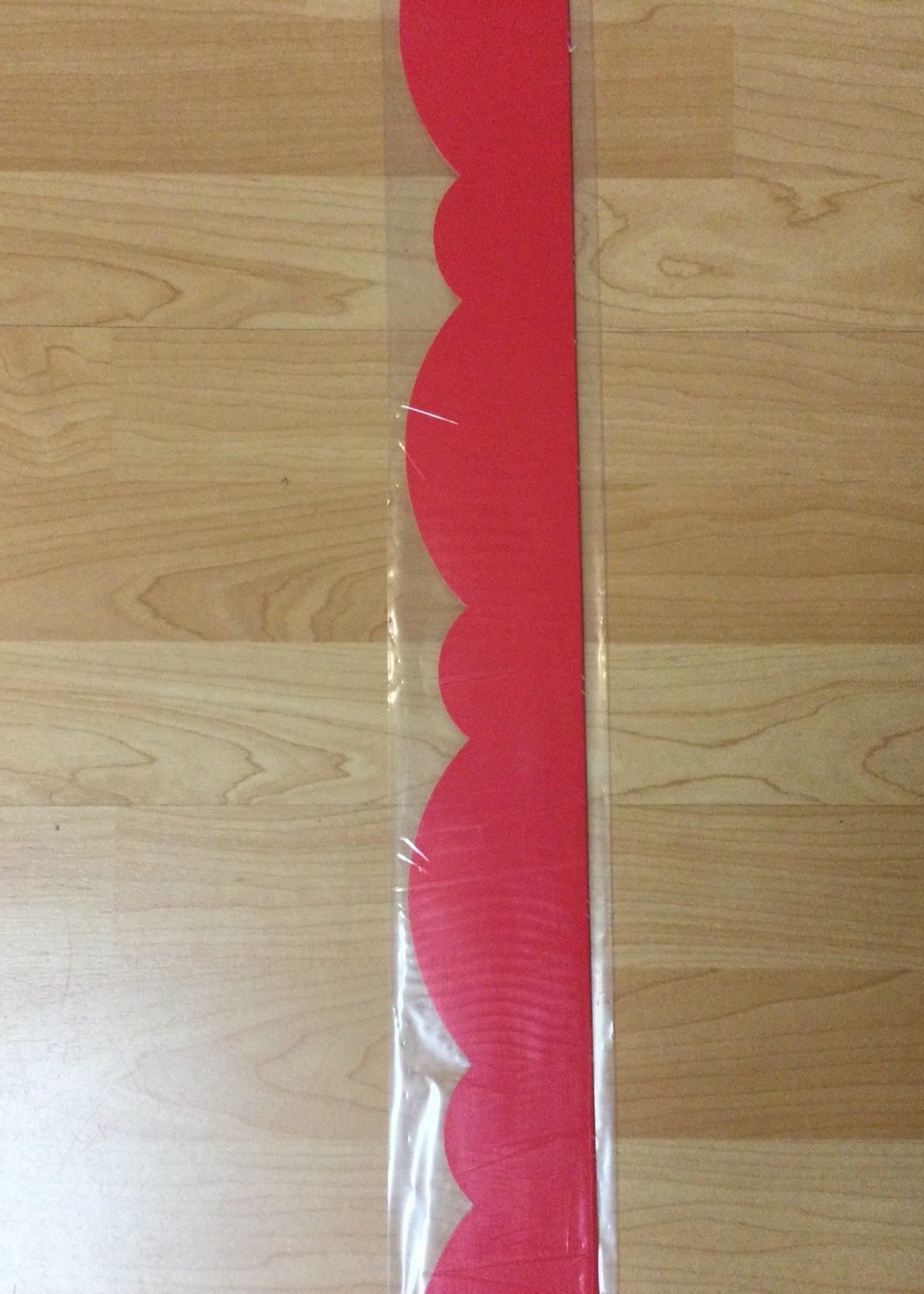 Poppy Red Stylish Scallops Border 35'