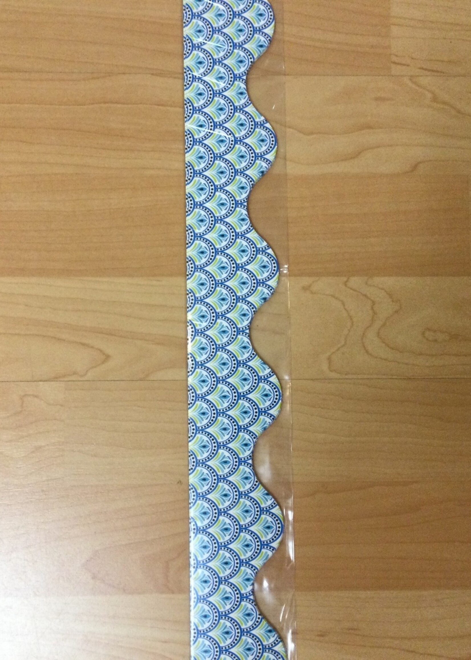 Blue Harmony Peacock Border 37'