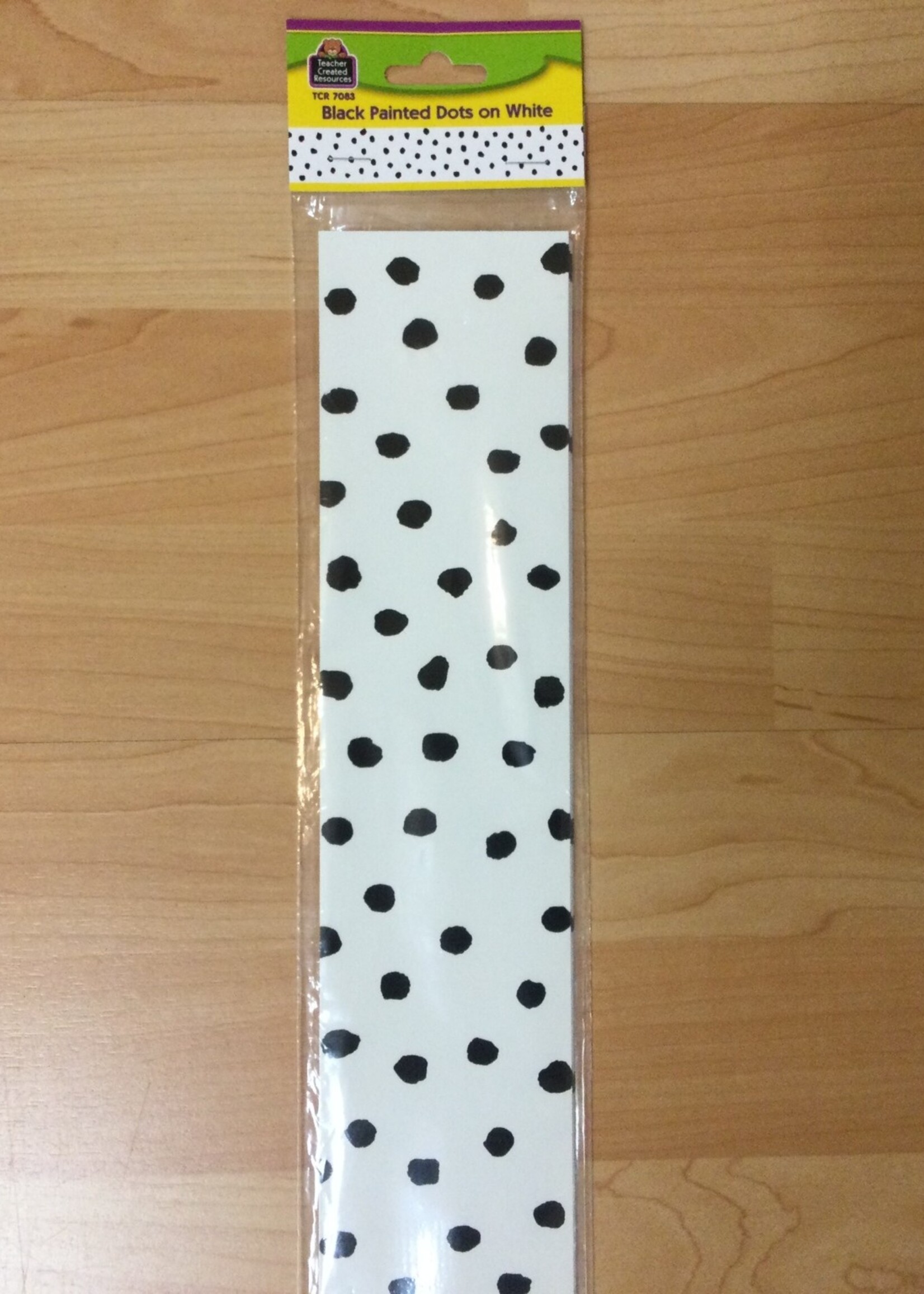 Black Painted Dots on White Straight Border 35'