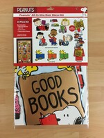Peanuts Reading Door Decor
