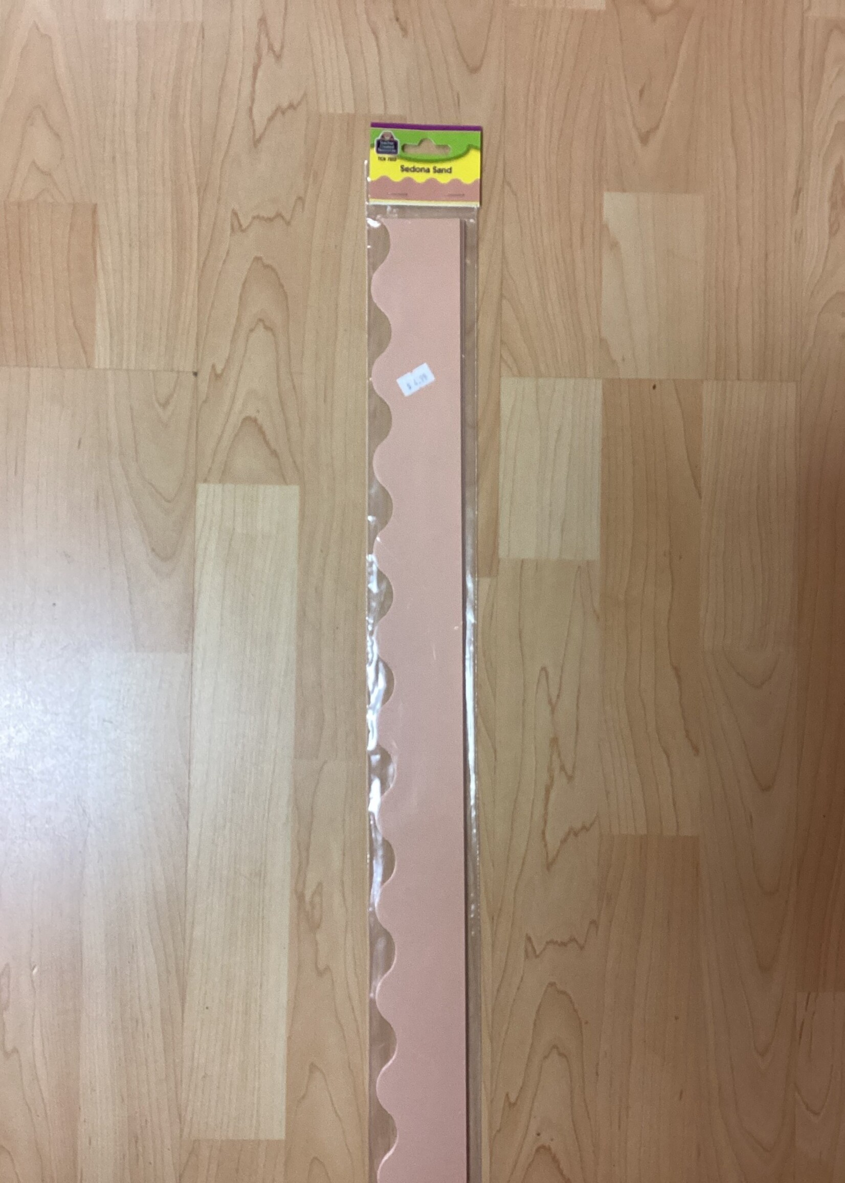 Sedona Sand Scalloped Border 35’