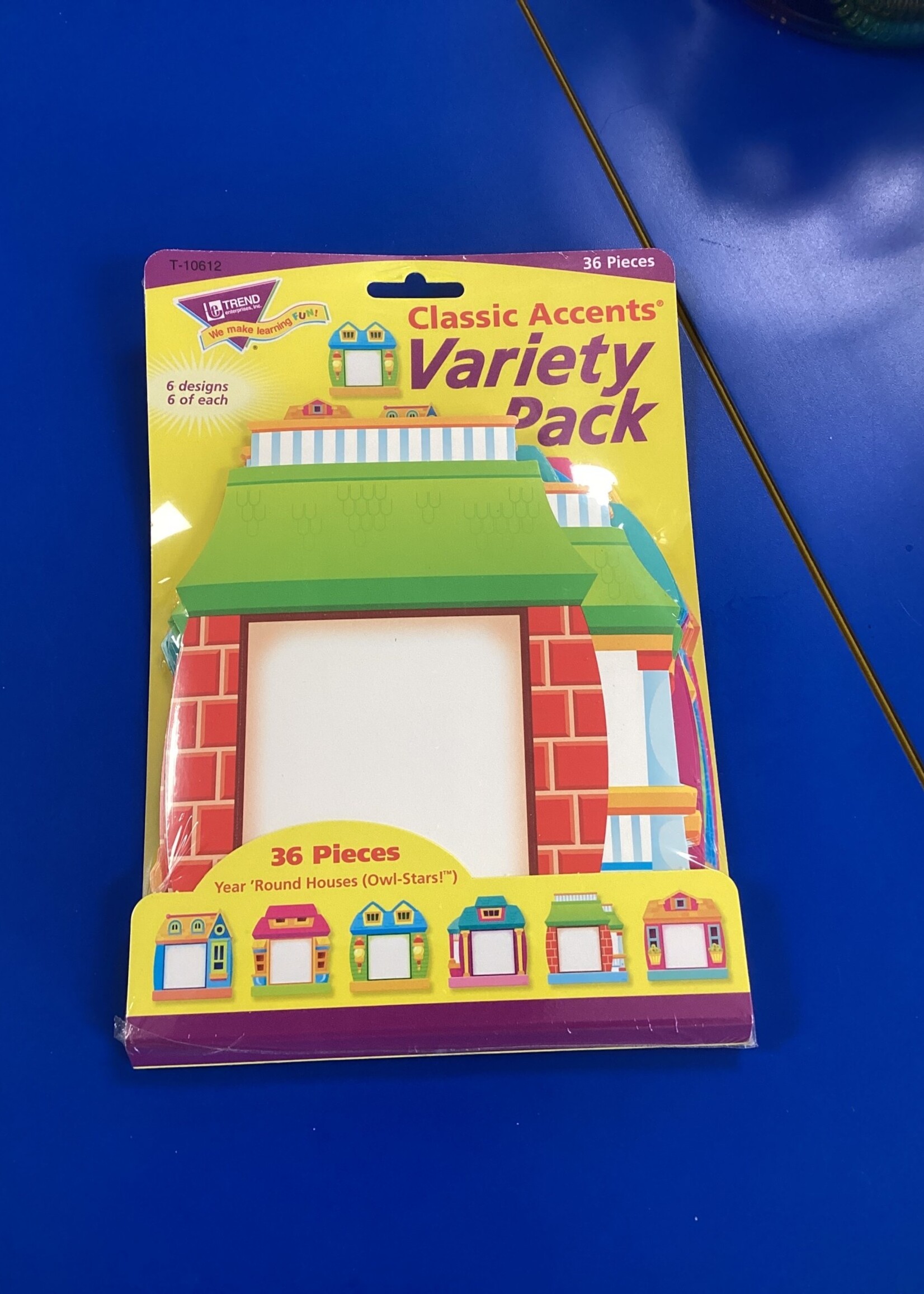 Year 'Round Houses Cutouts 36pc