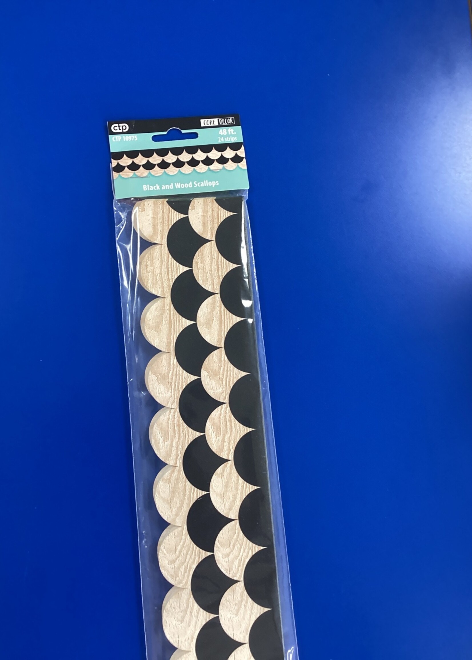 Black and Wood Scallops EZ Border 48'