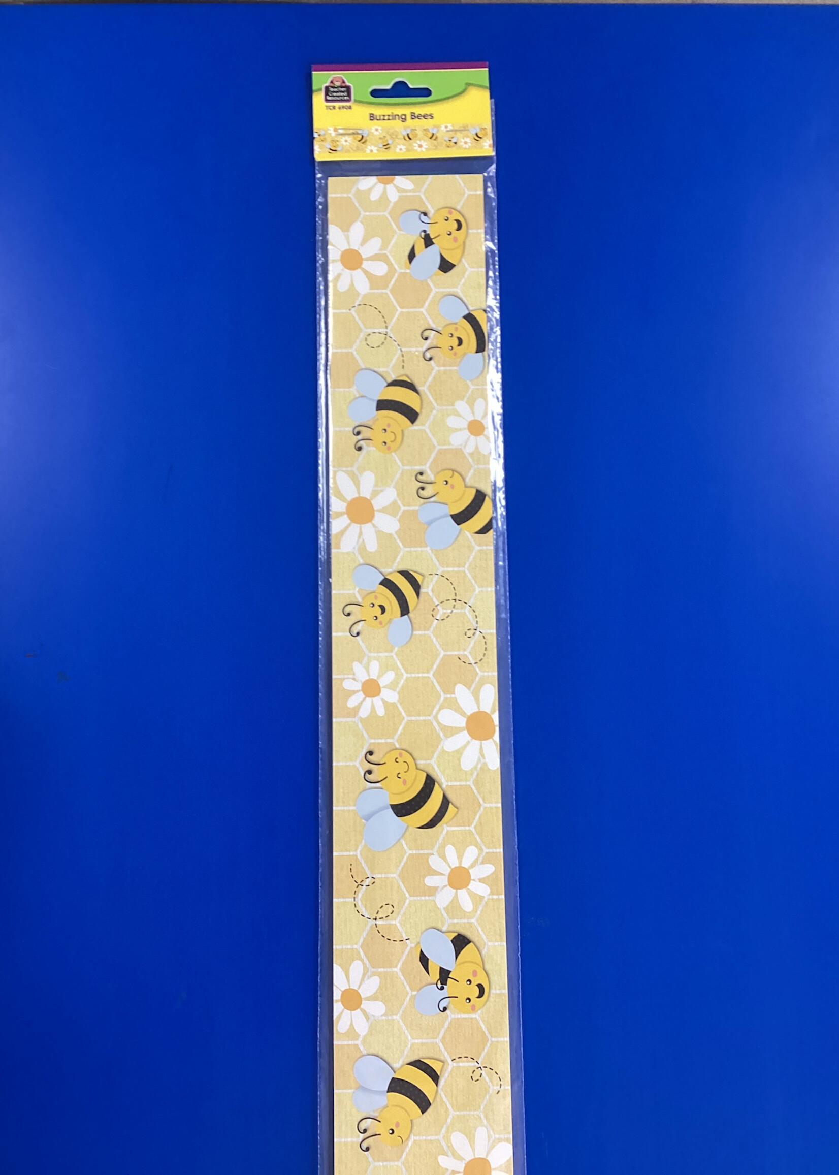 Buzzing Bees Border 35'