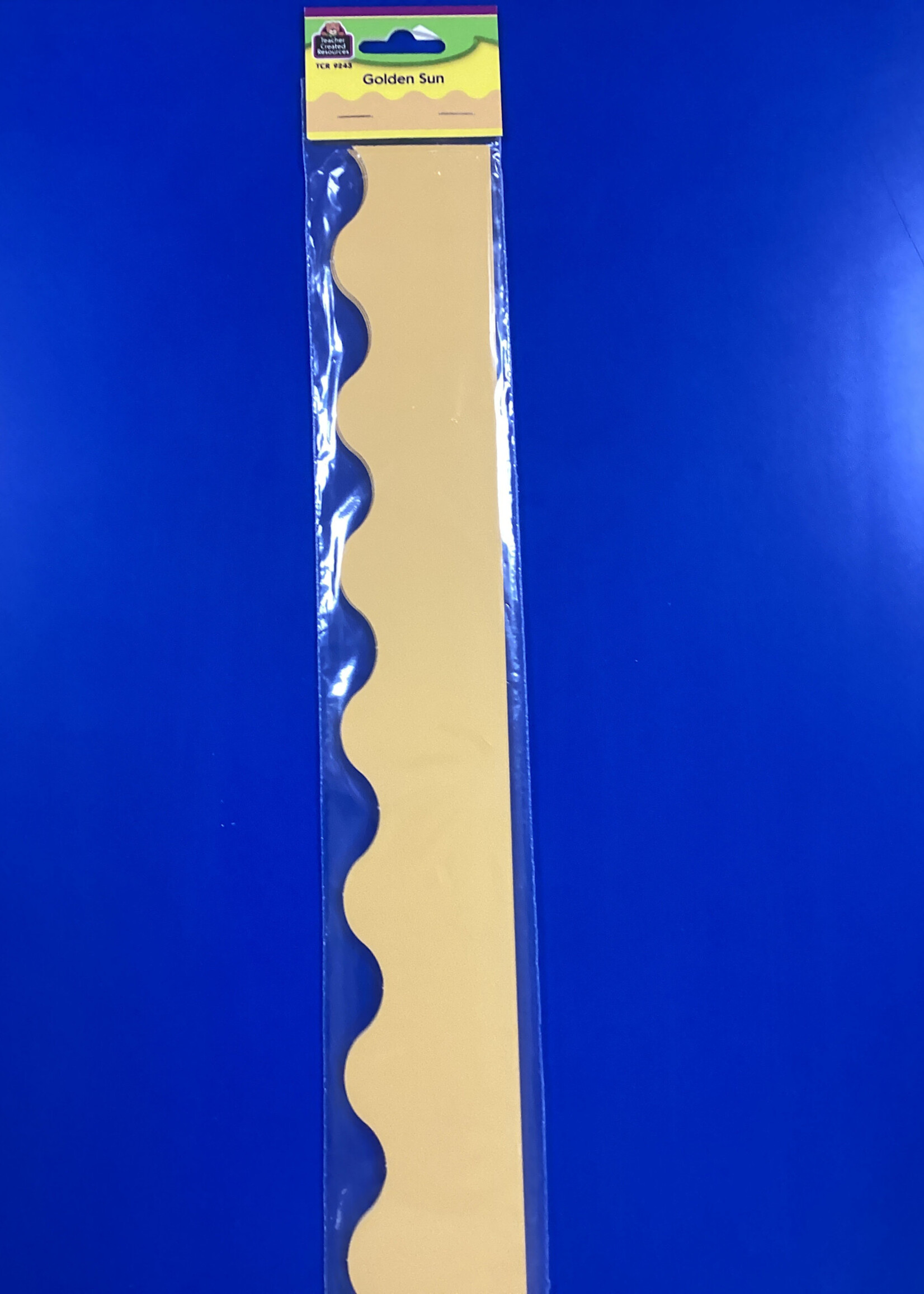 Golden Sun Scalloped Border 35’