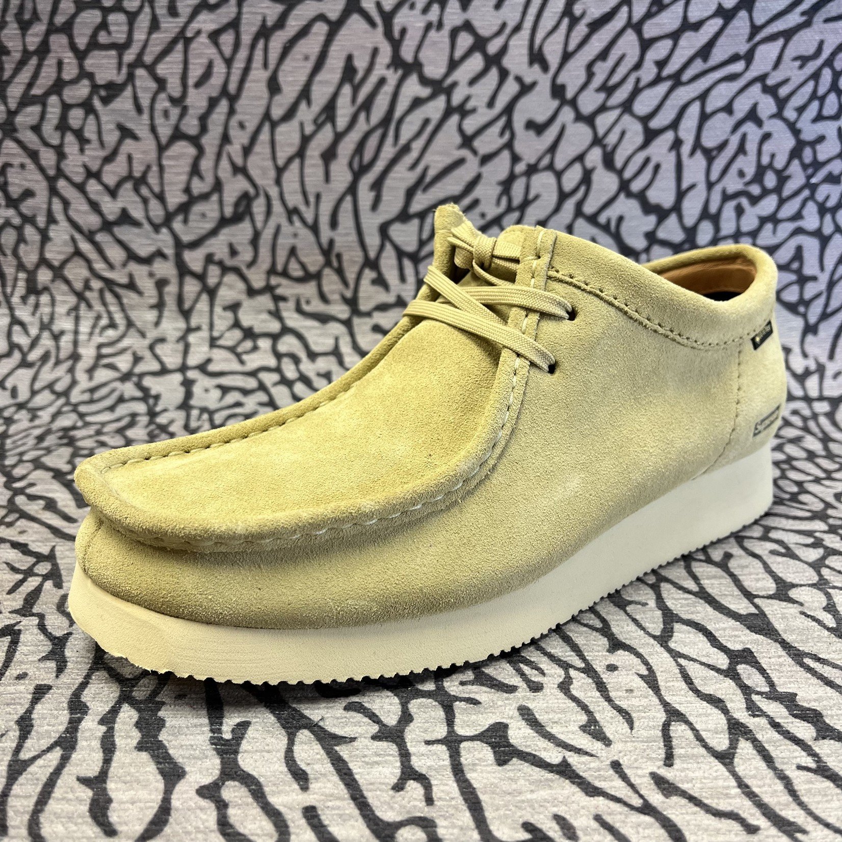 Supreme Clarks GORE-TEX Wallabee 27.5 | angeloawards.com