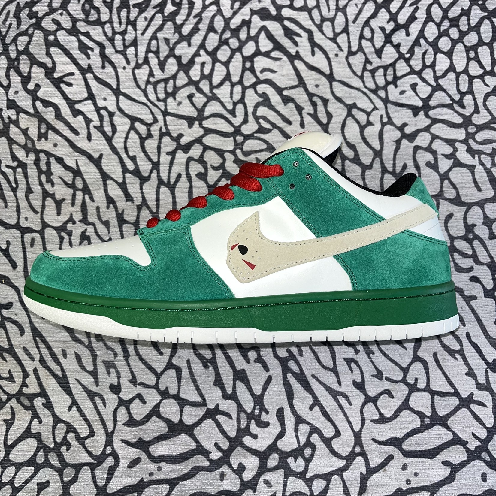 green jason dunks