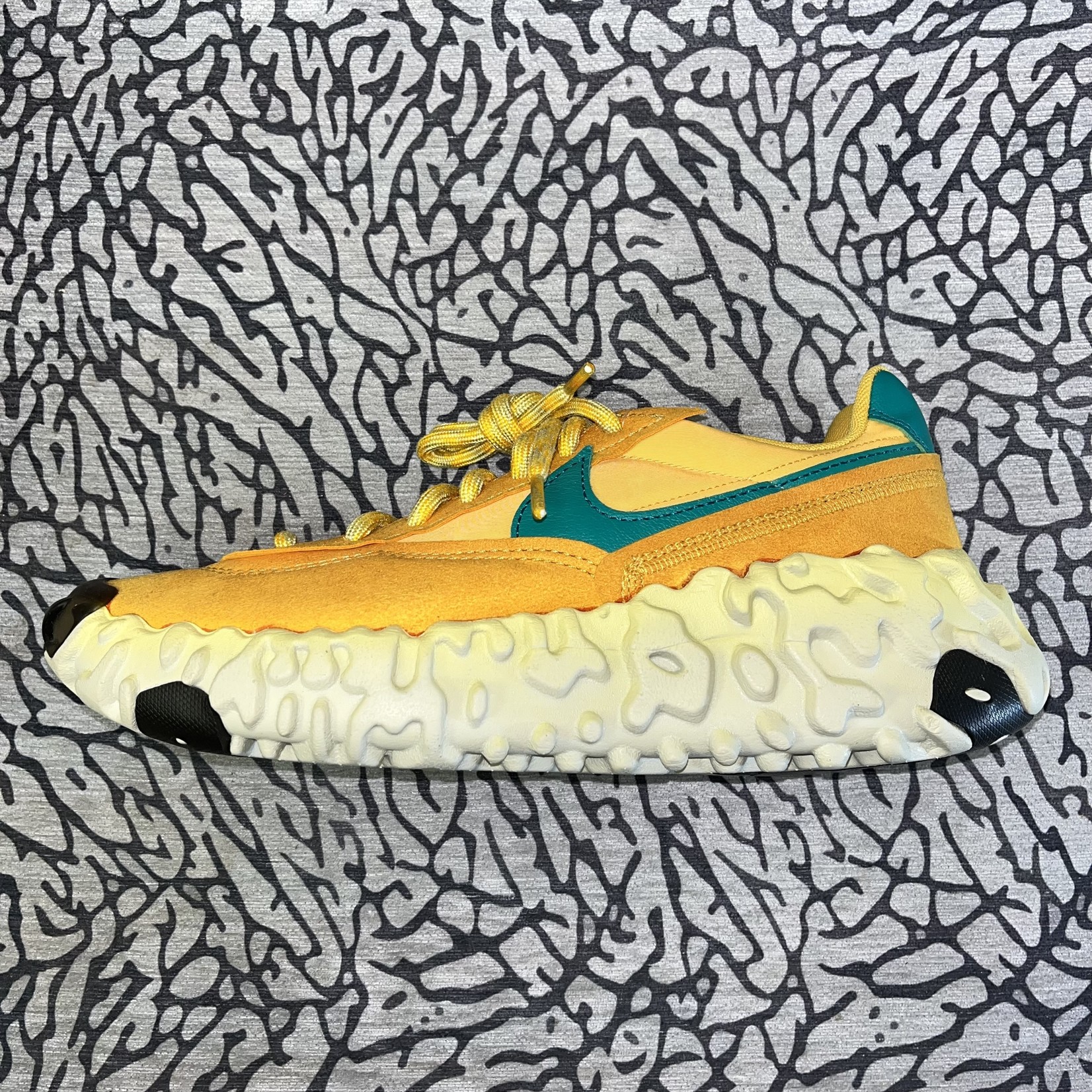 入手困難!! 新作大人気 OverBreak SP 'Pollen Rise' Sneaker Nike OverBreak SP 
