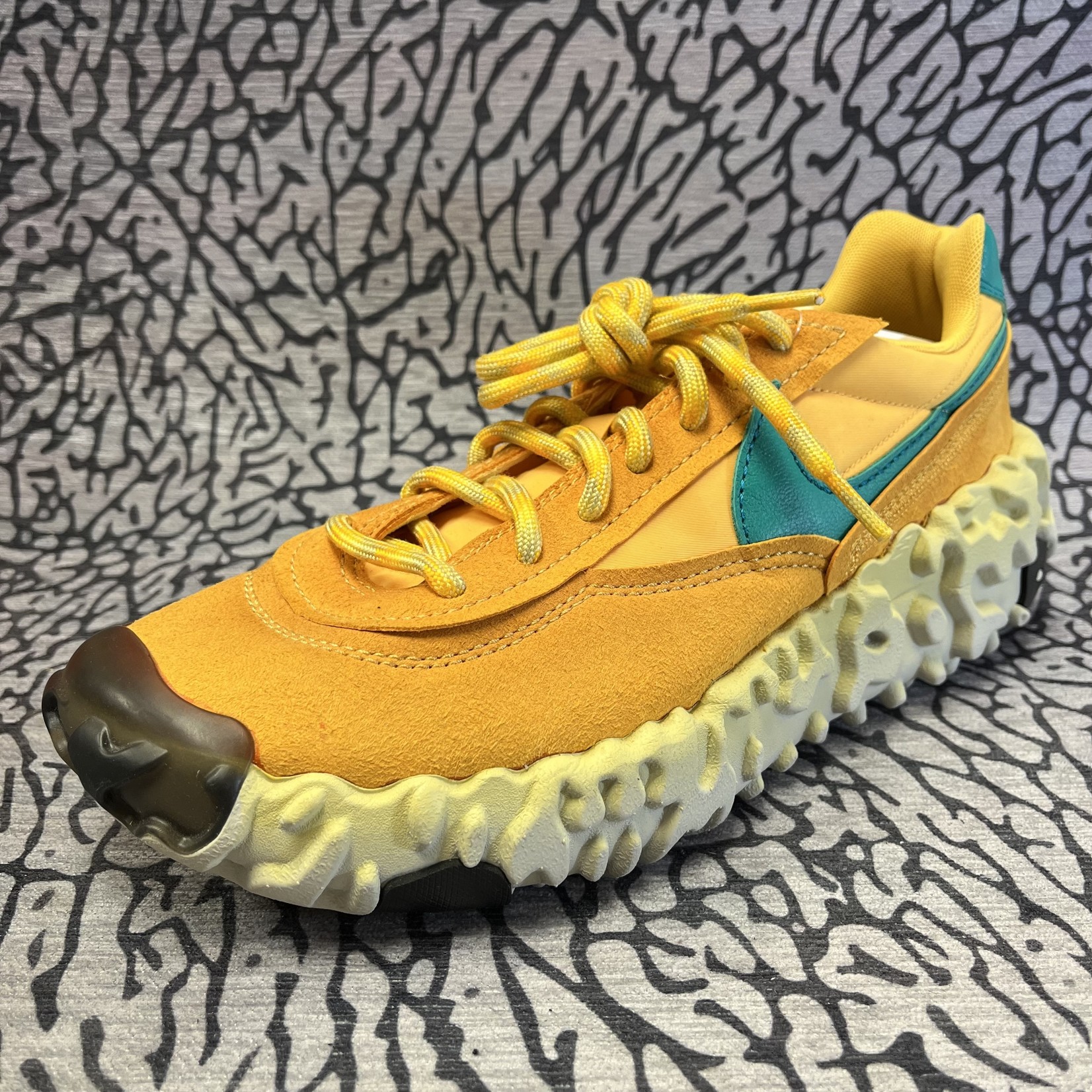 入手困難!! 新作大人気 OverBreak SP 'Pollen Rise' Sneaker Nike Overbreak SP Pollen Rise - Lavish Life Sneakers