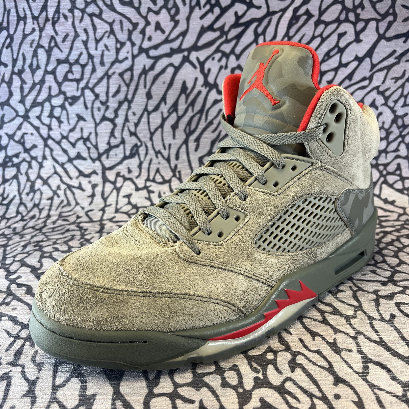 camo jordan 5's