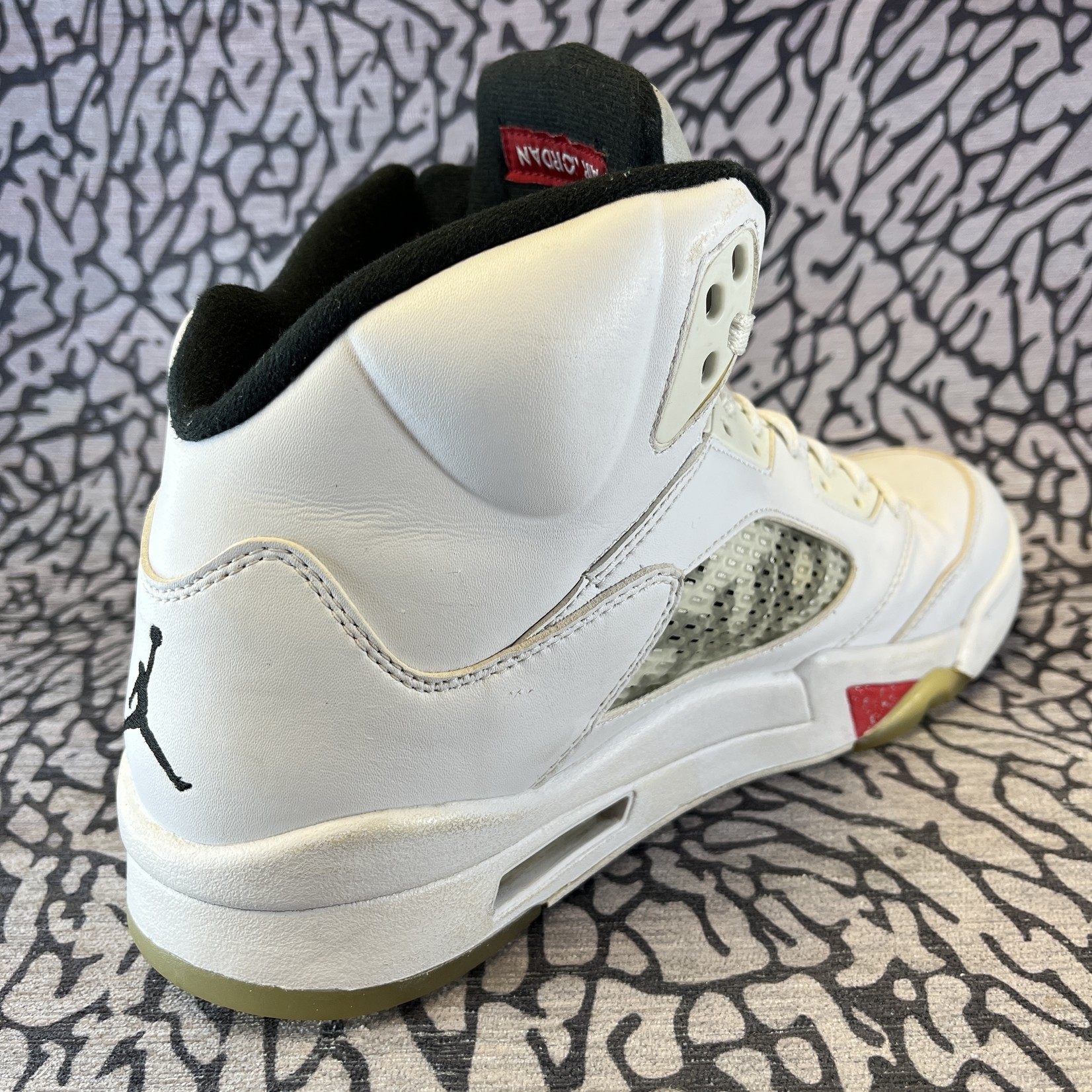 Jordan Pre-owned Air Jordan 5 Retro Supreme White Rep Box