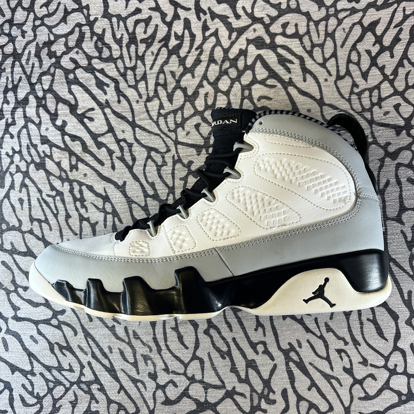 Jordan Pre-owned Air Jordan 9 Retro Barons Rep Box