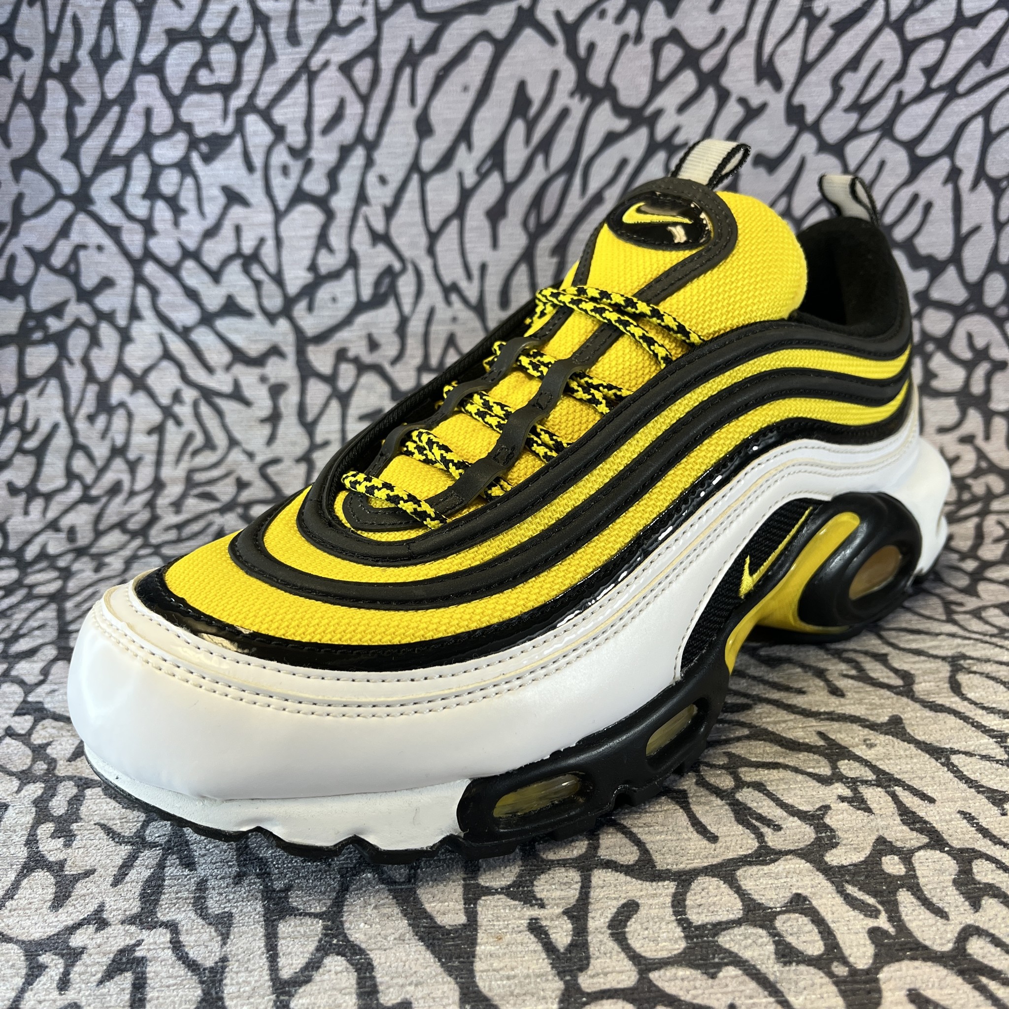 Air Max Plus 97 Frequency Pack  NIKE