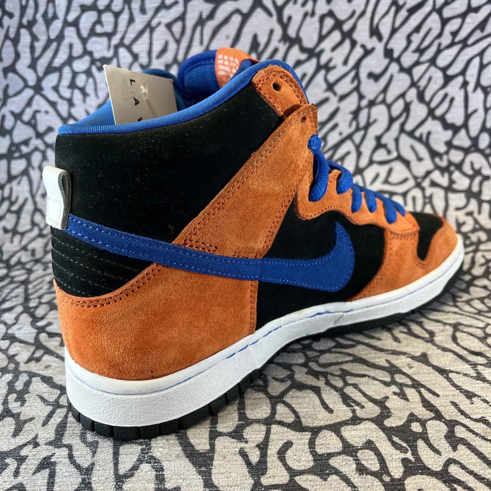 Nike SB Pre-owned Nike SB Dunk High Knicks Rep Box