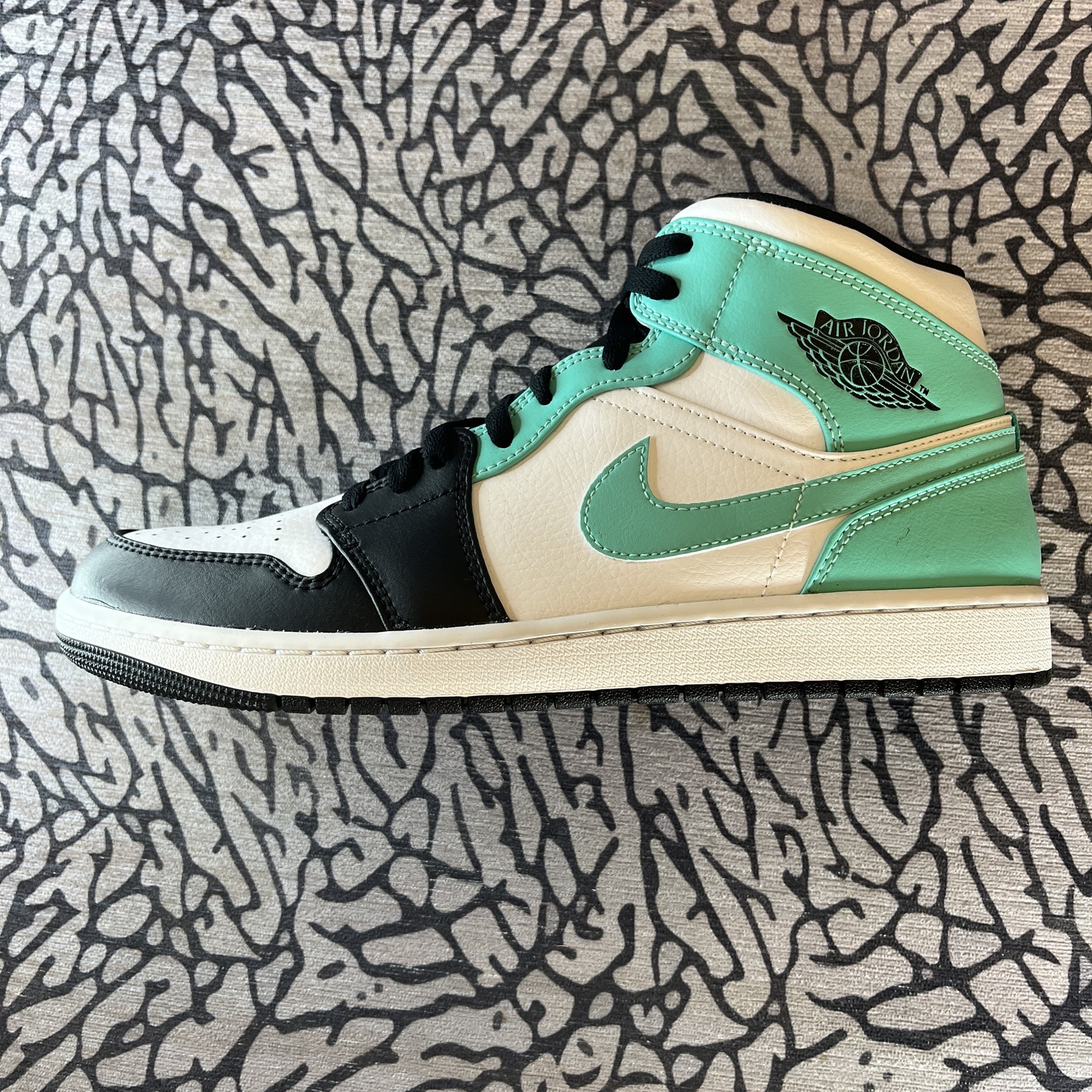 Jordan Air Jordan 1 Mid Tropical Twist Igloo - Lavish Life Sneakers