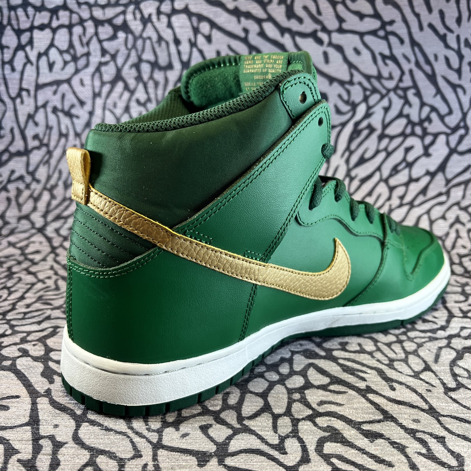 Nike SB Pre-owned Nike SB Dunk High St Patty's Day