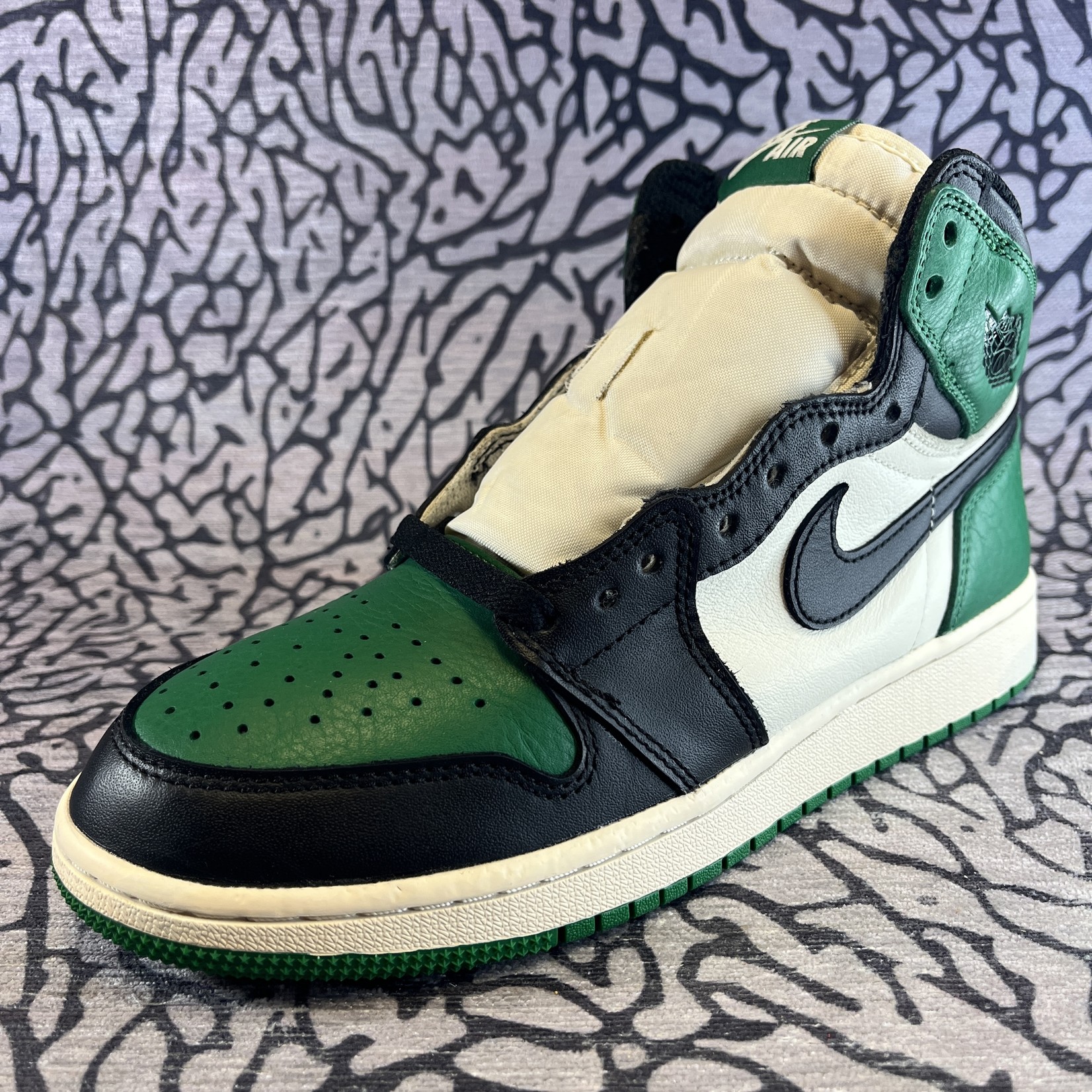 Jordan Pre-owned Air Jordan 1 Retro High Pine Green GS