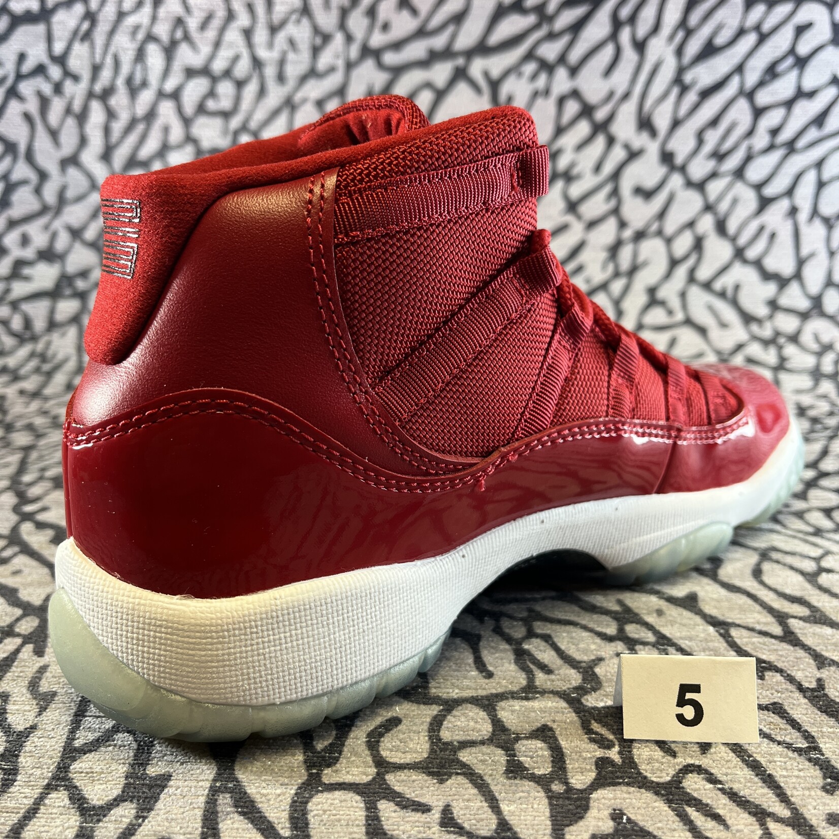 Jordan Pre-owned Air Jordan 11 Retro Win Like 96