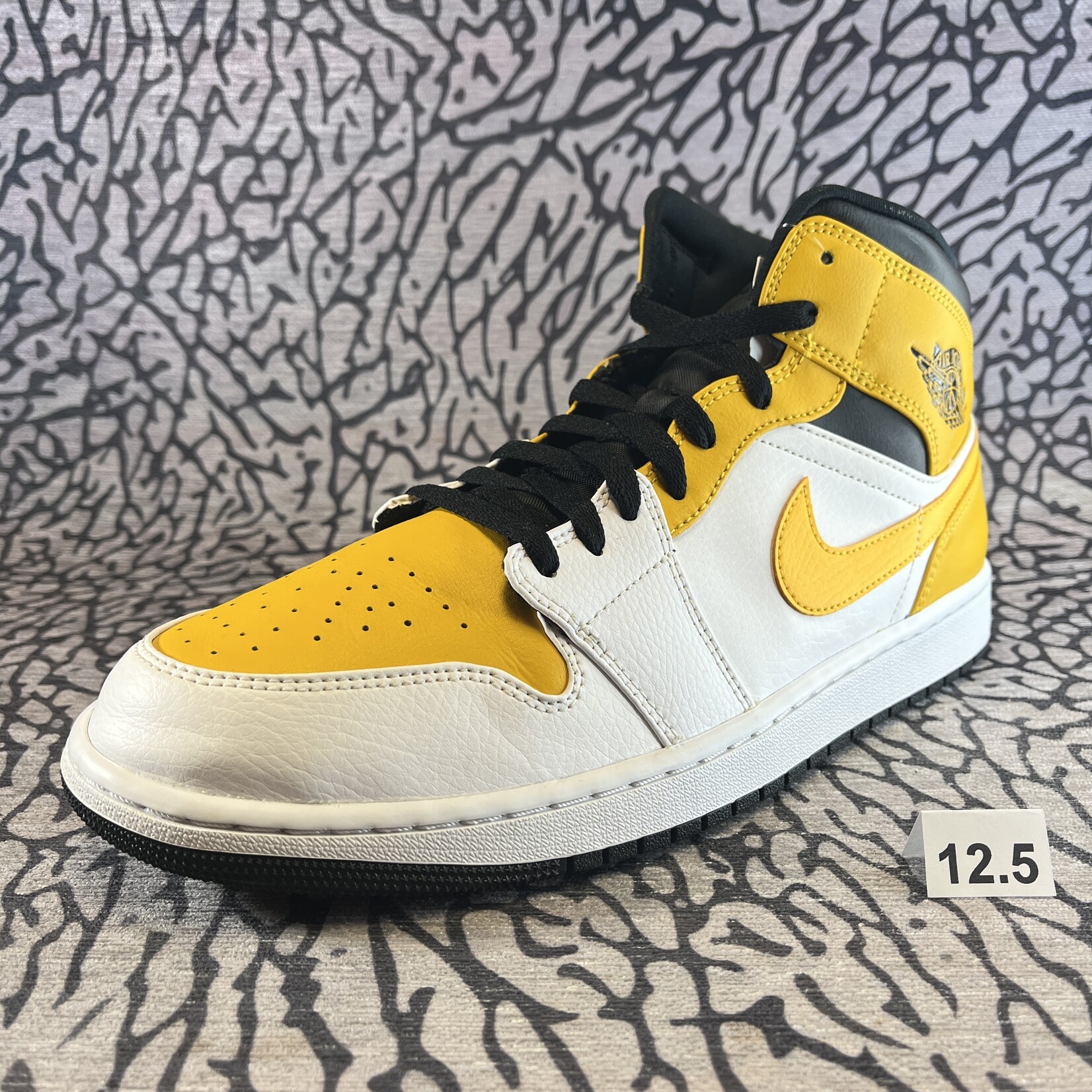 Jordan Pre-owned Air Jordan 1 Mid University Gold