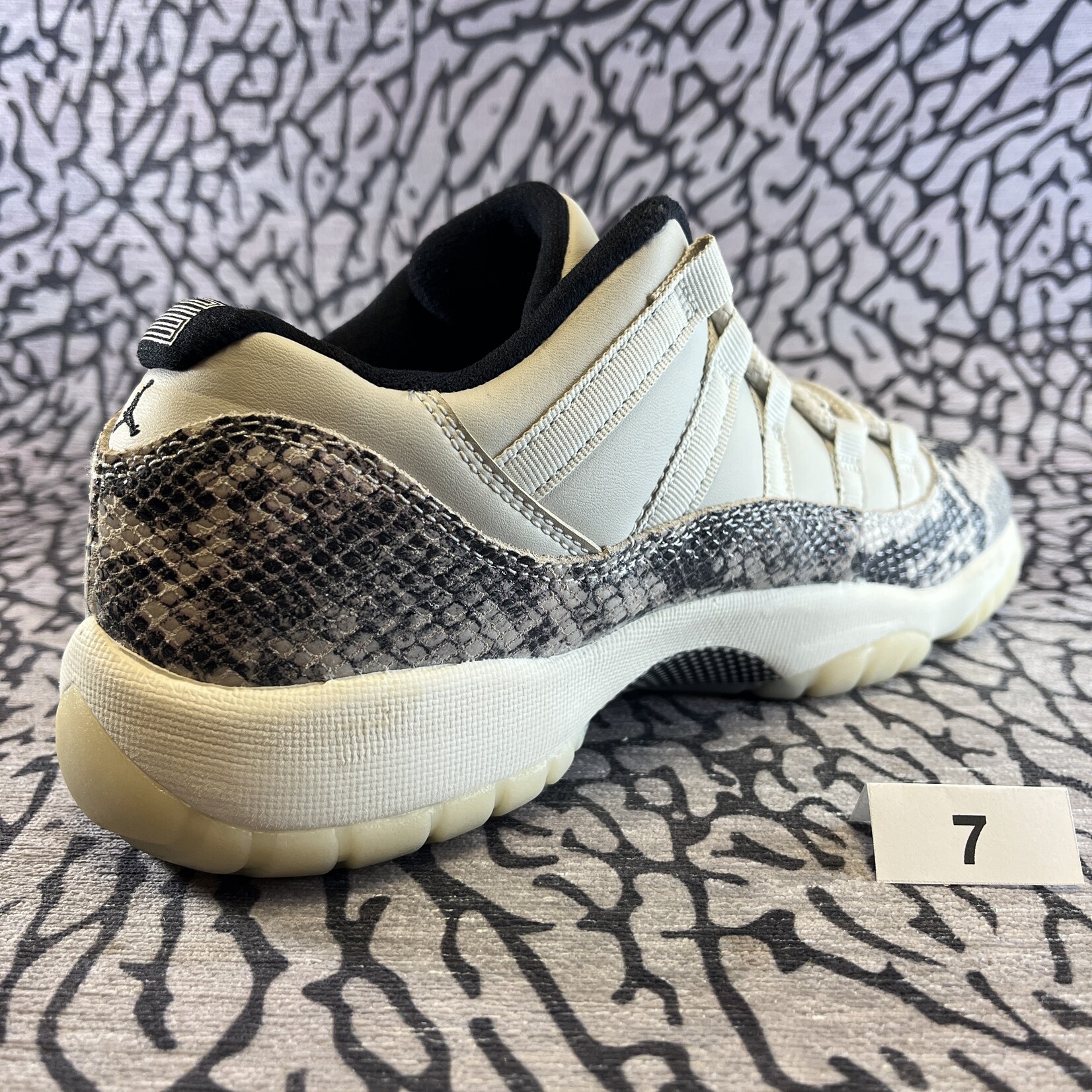 Jordan Pre-owned Air Jordan 11 Retro Low Snake Light Bone GS