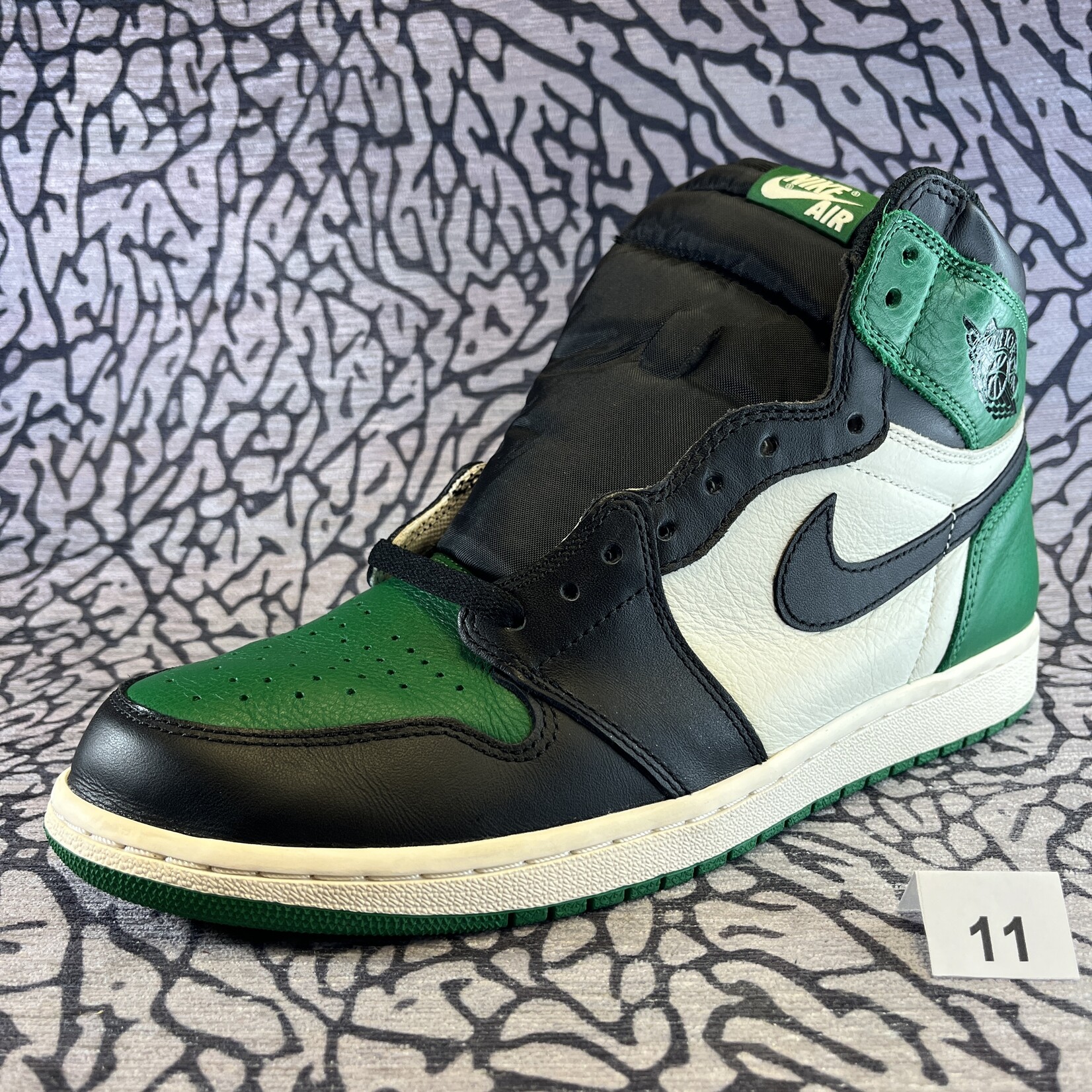 Jordan Pre-owned Air Jordan 1 Retro High Pine Green