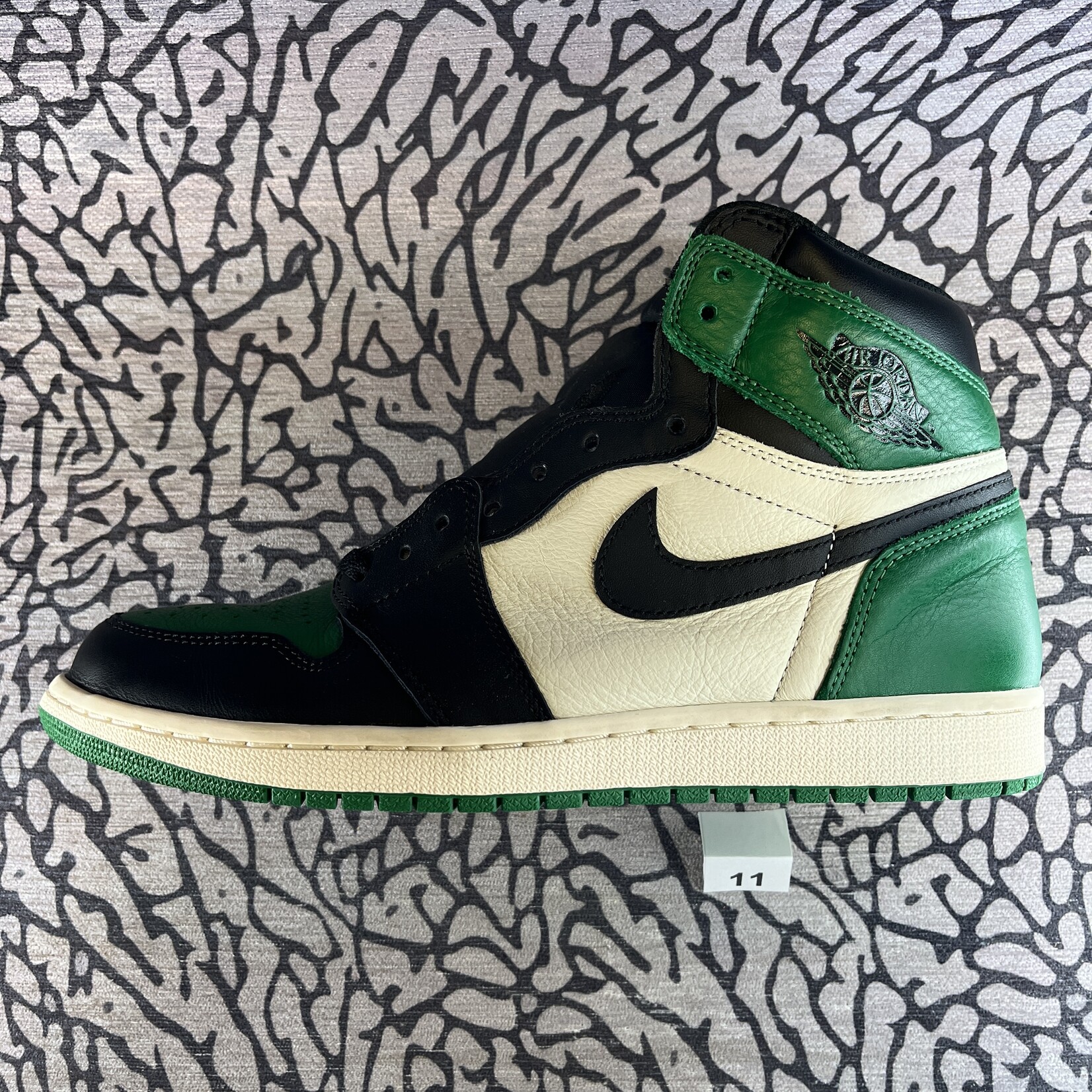 Jordan Pre-owned Air Jordan 1 Retro High Pine Green