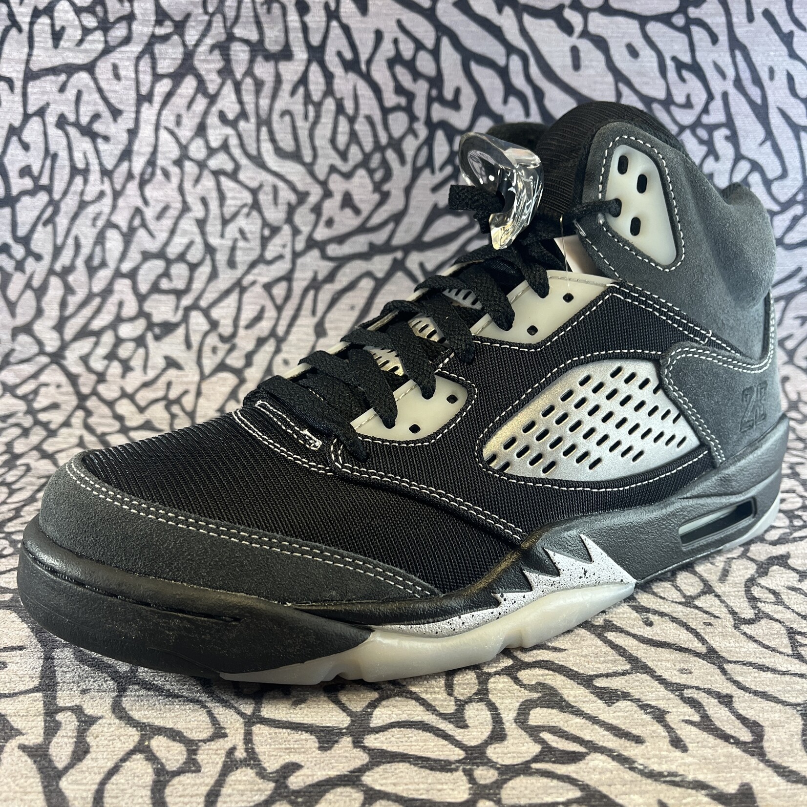 Jordan Air Jordan 5 Retro Anthracite - Lavish Life Sneakers