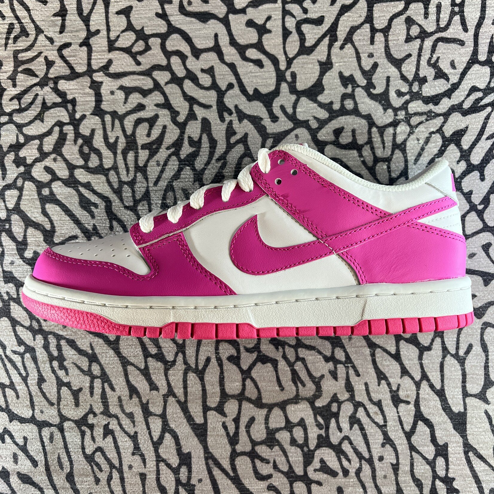 Nike Nike Dunk Low Laser Fuchsia GS