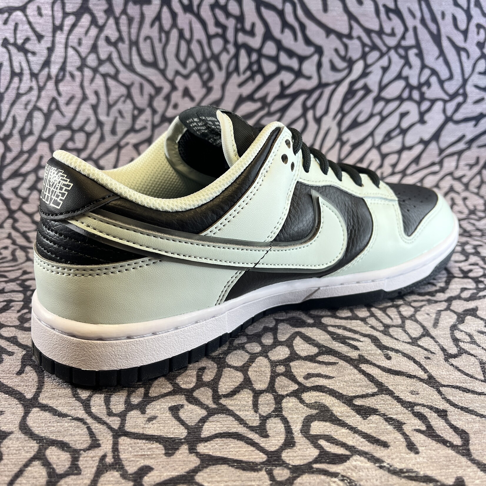 Nike Nike Dunk Low Dark Smoke Grey Barely Green