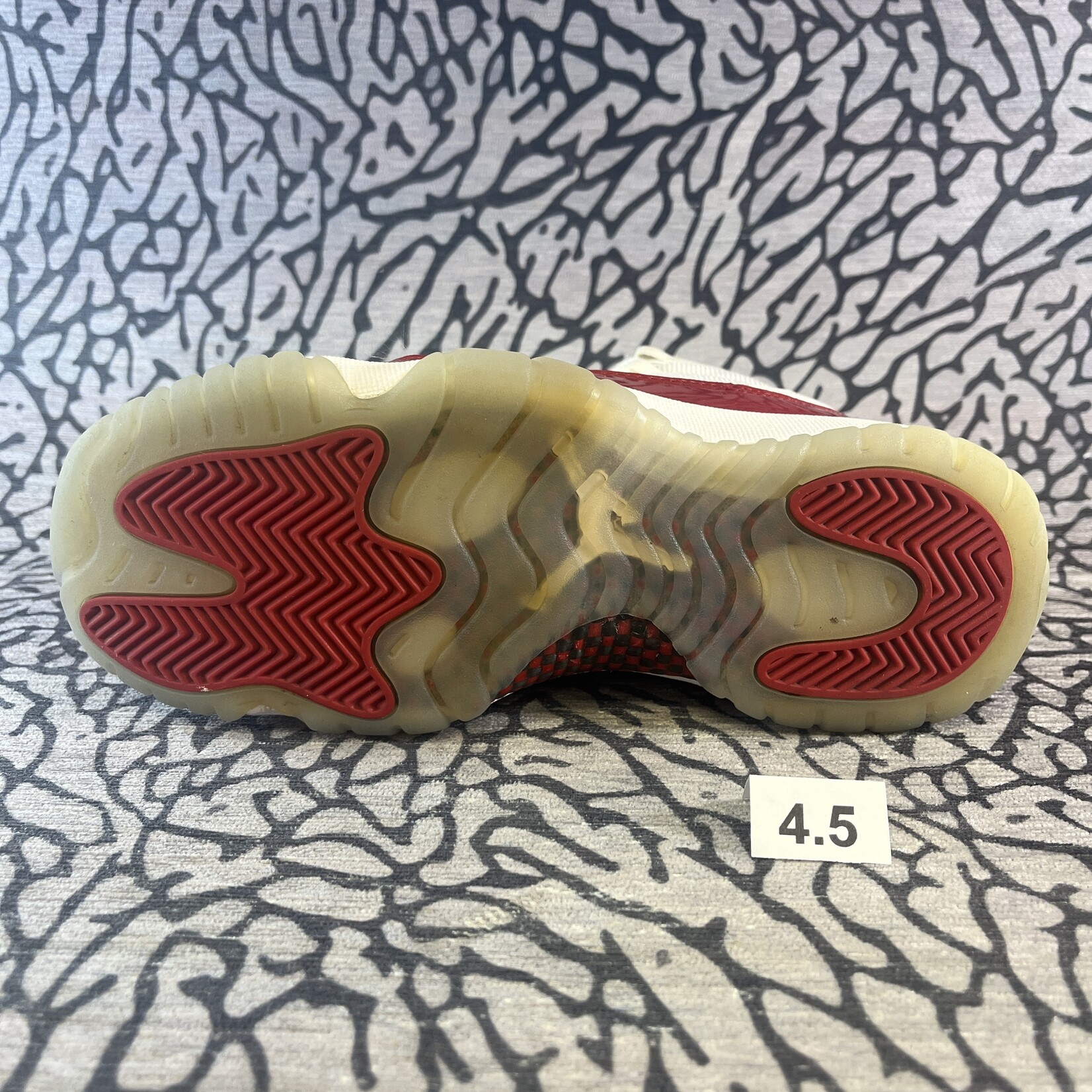 Jordan Pre owned Air Jordan 11 Retro Cherry GS Rep Box Lavish Life Sneakers