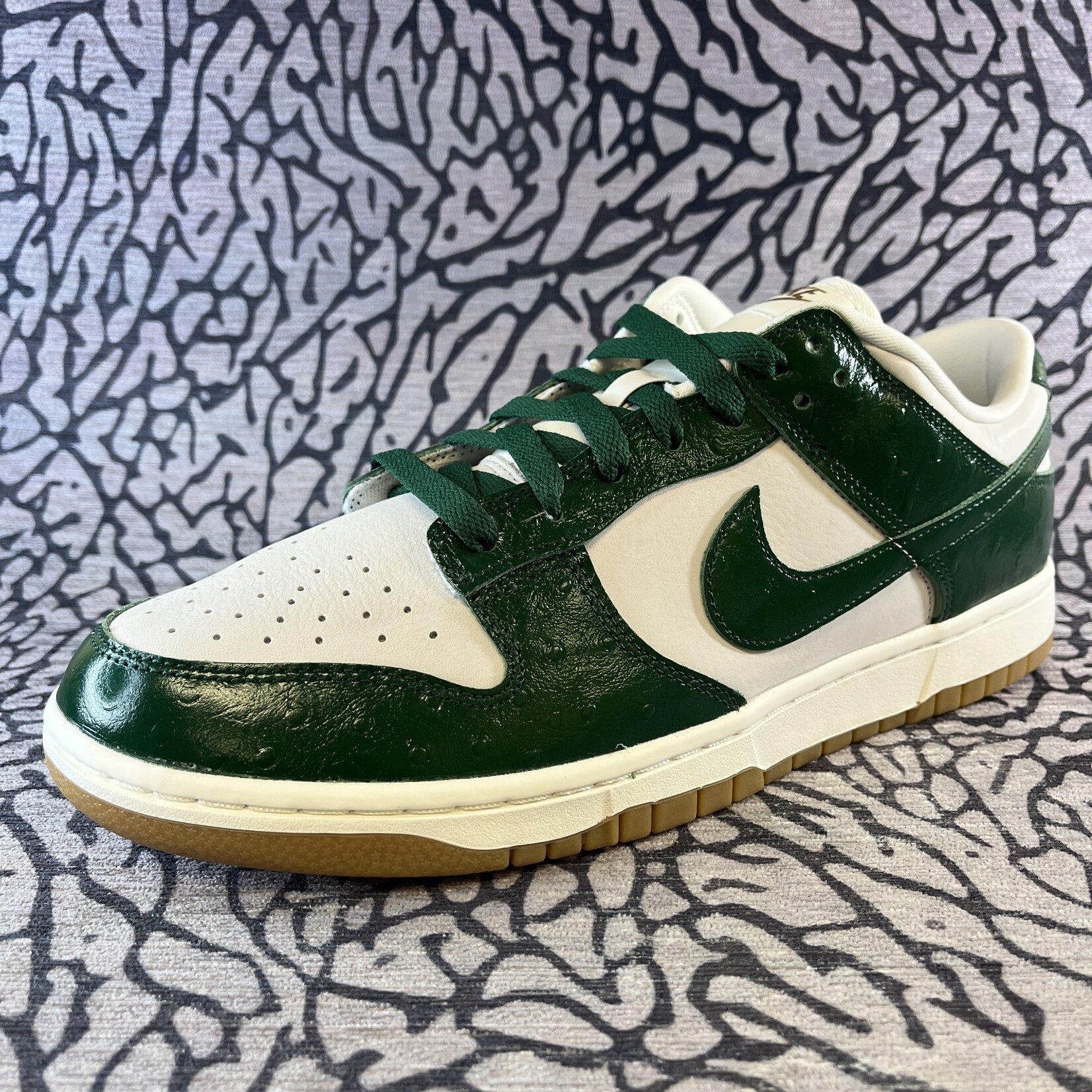 Ostrich nike dunks online