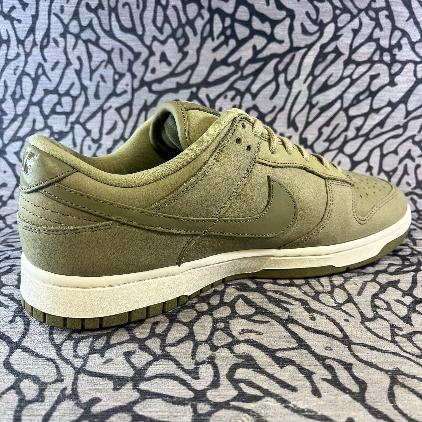 Nike Nike Dunk Low PRM Neutral Olive W