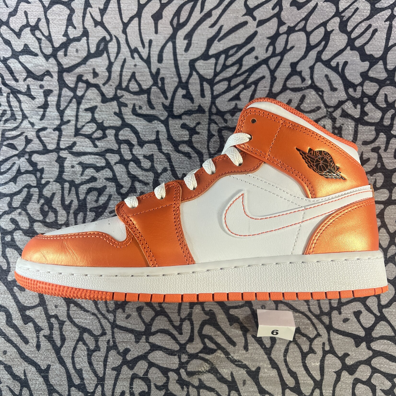Jordan Pre-owned Air Jordan 1 Mid Metallic Orange GS Rep Box