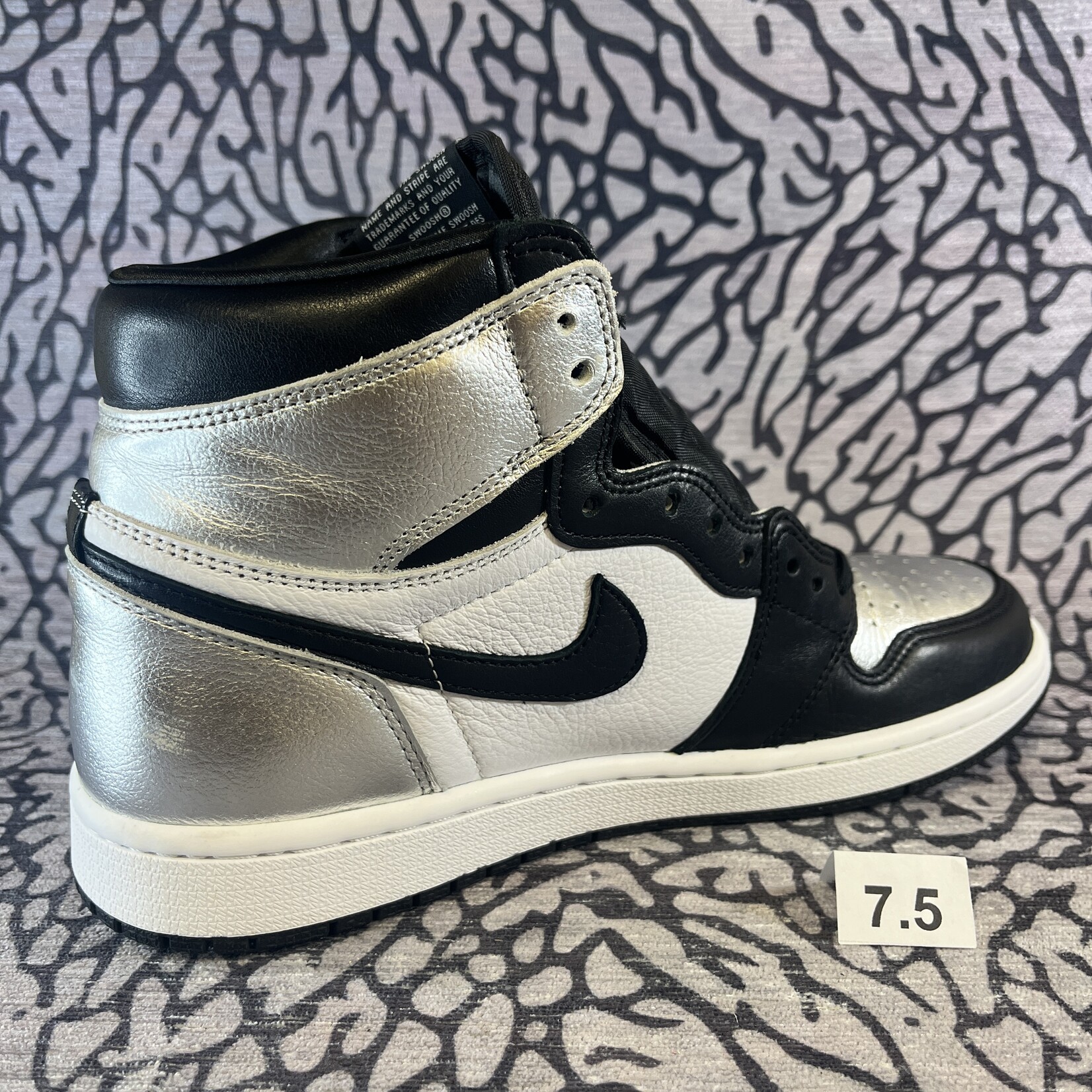 Jordan Pre-owned Air Jordan 1 Retro High Silver Toe (Women's)