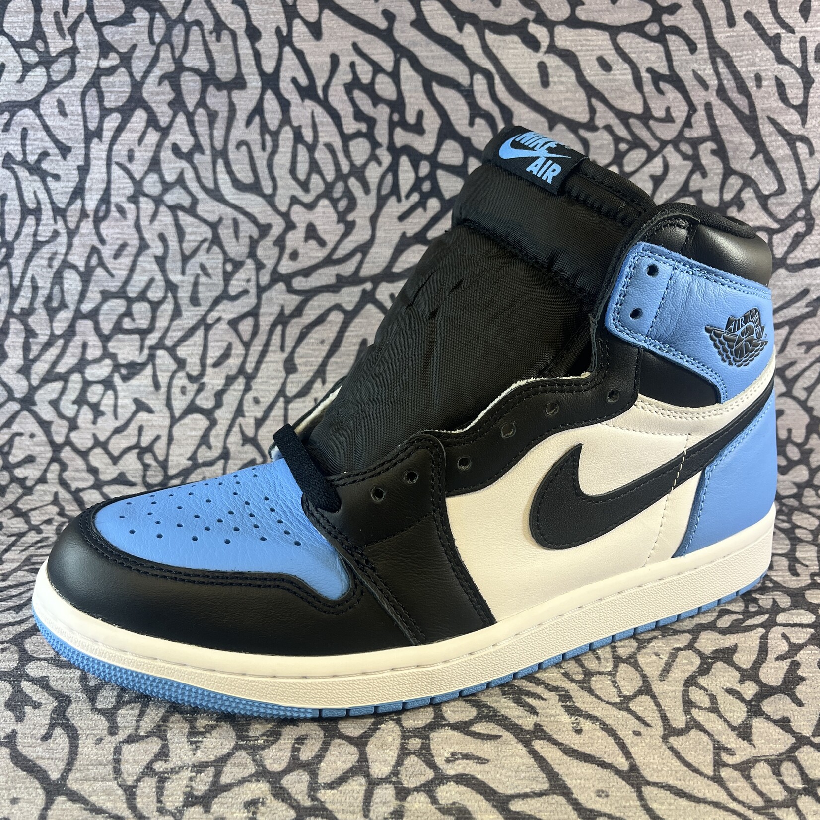 Jordan Pre-owned Air Jordan 1 Retro High OG UNC Toe