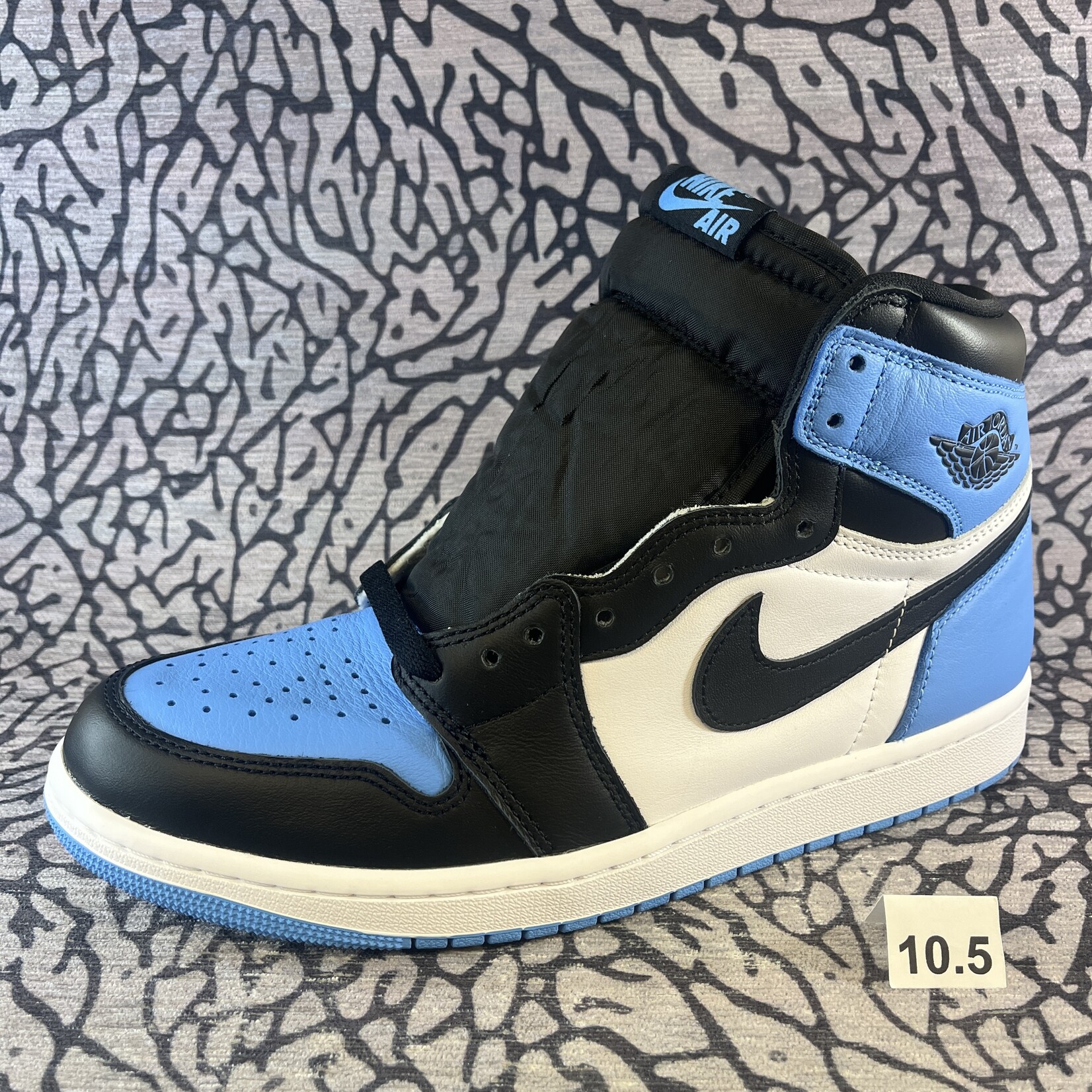 Jordan Pre-owned Air Jordan 1 Retro High OG UNC Toe