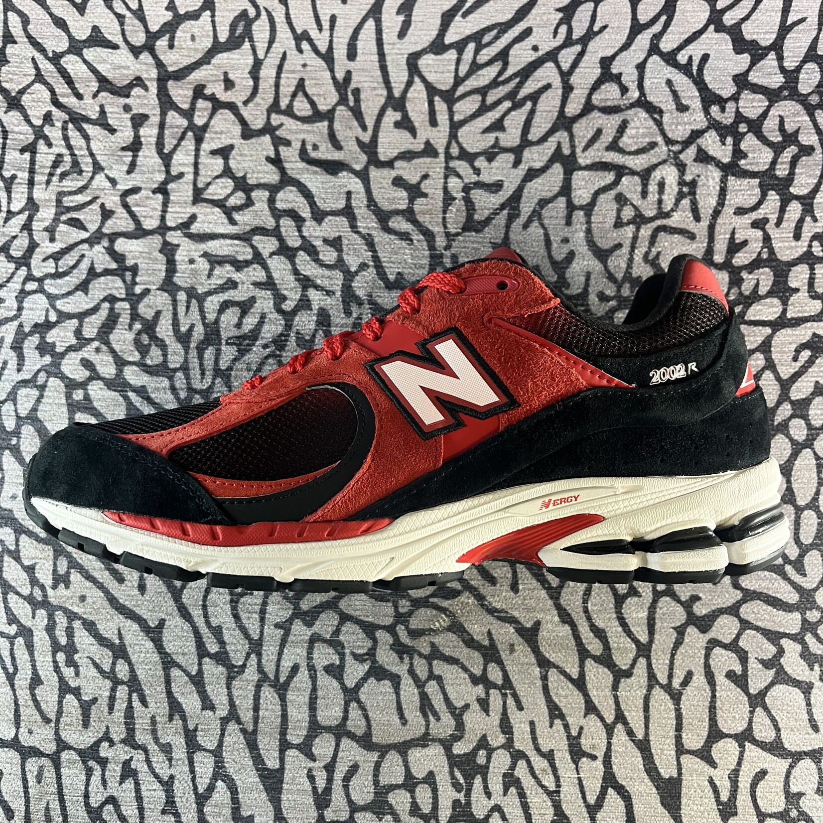 New Balance New Balance 2002R True Red Black