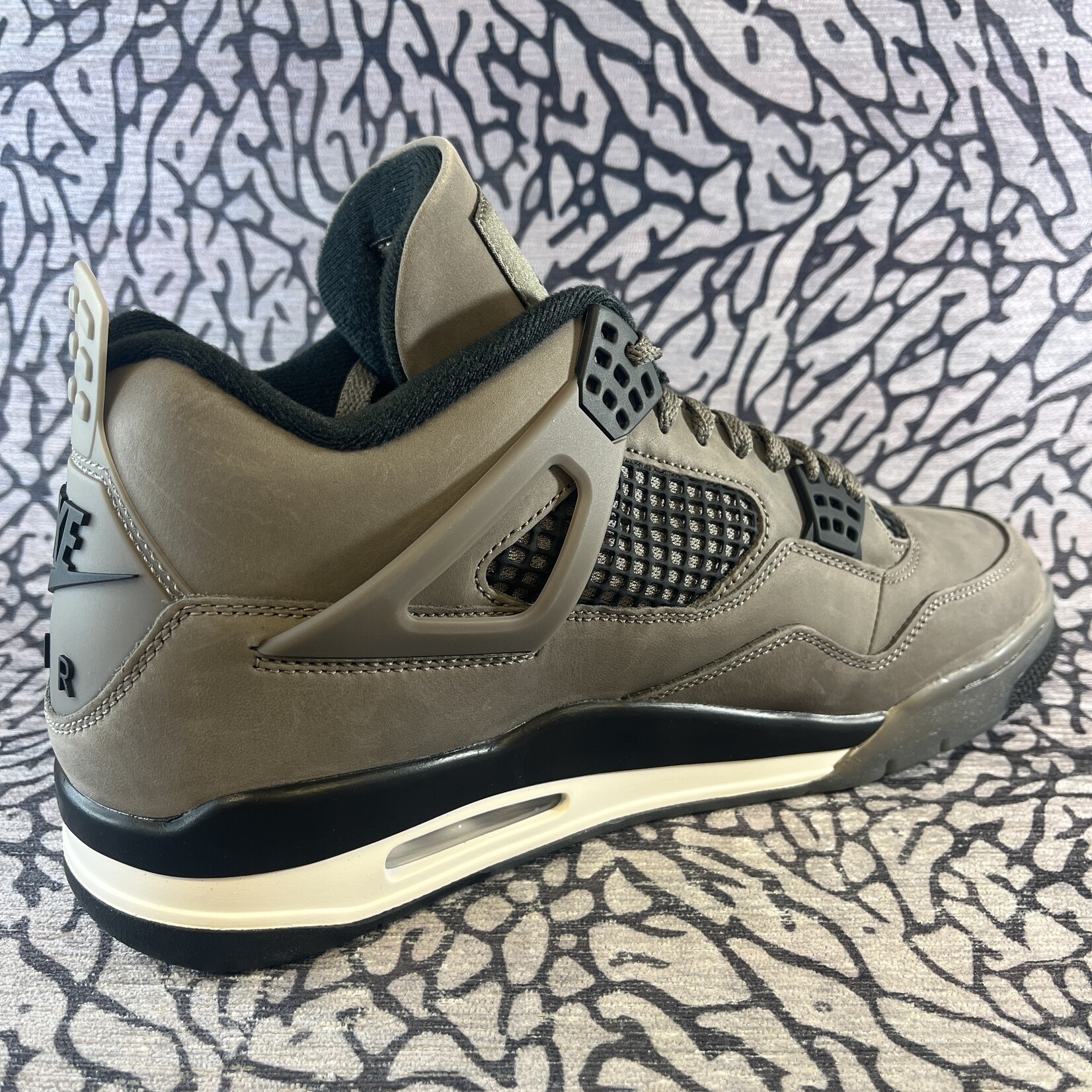 Jordan Air Jordan 4 Retro Cave Stone